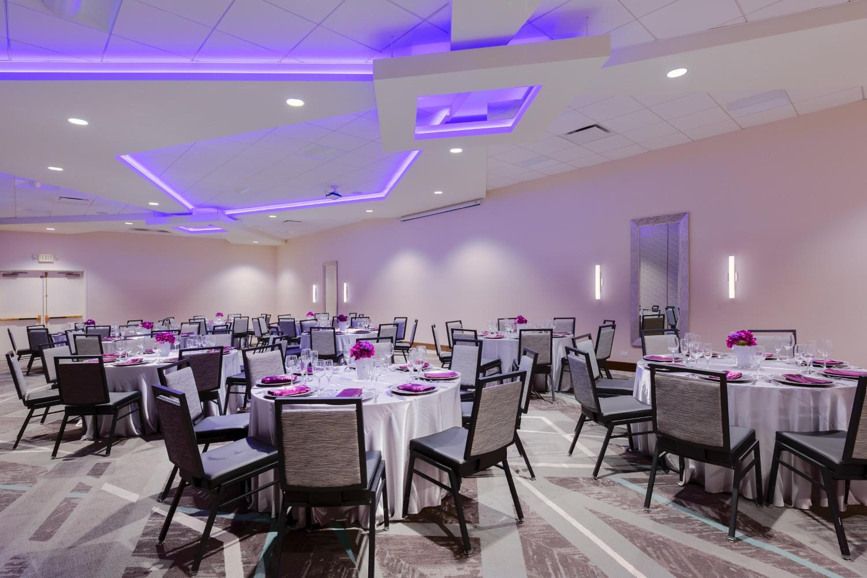 Holiday Inn La Mirada Buena Park by IHG
