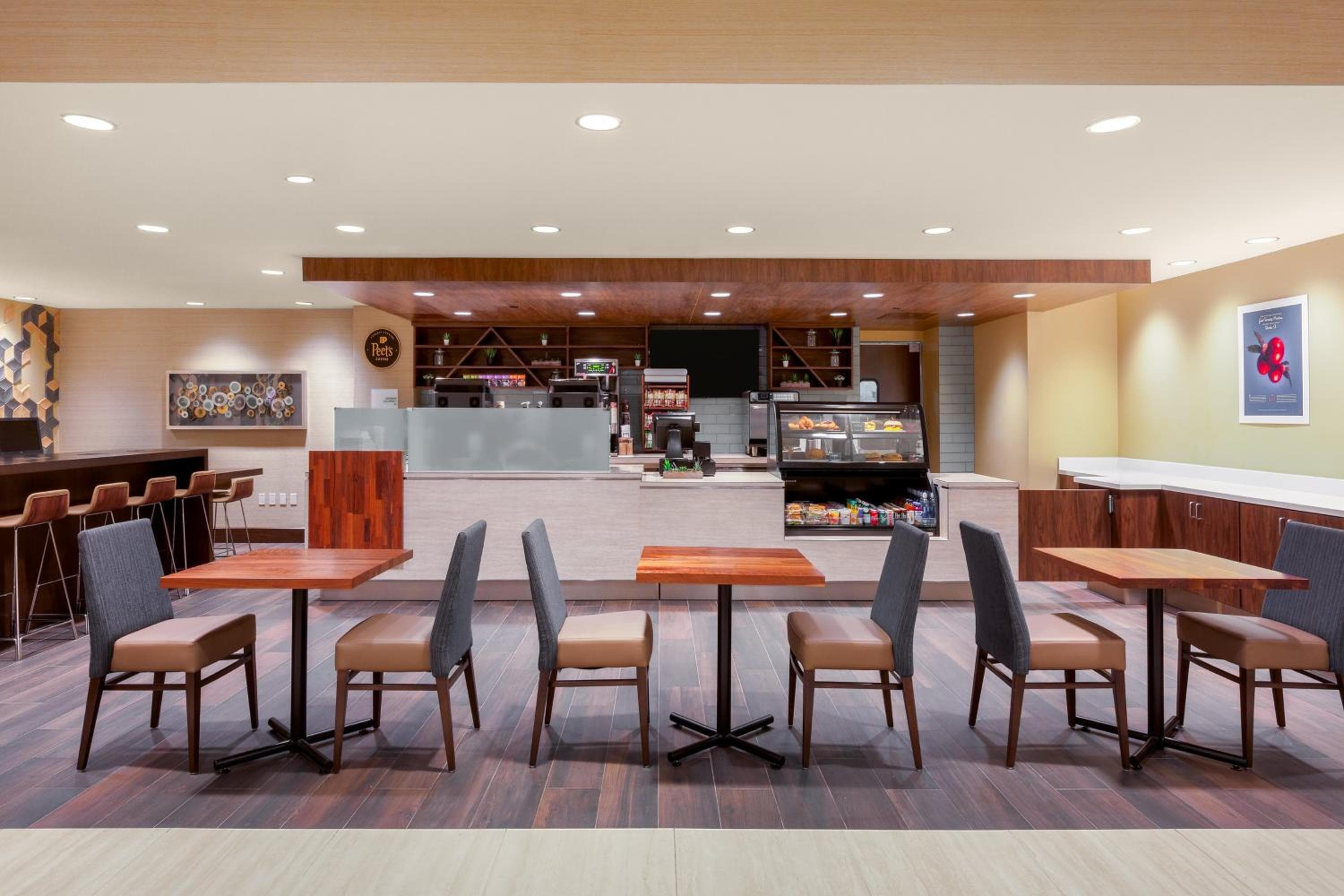 Holiday Inn La Mirada Buena Park by IHG