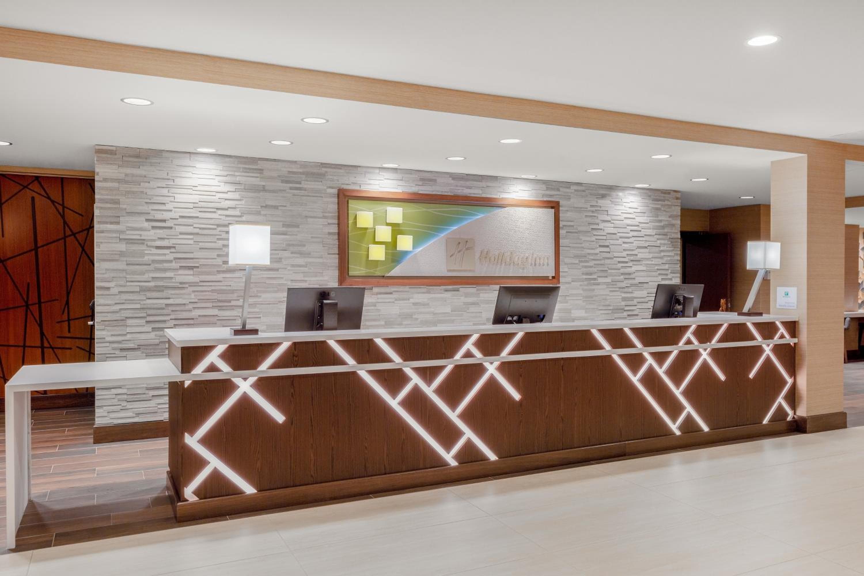 Holiday Inn La Mirada Buena Park by IHG