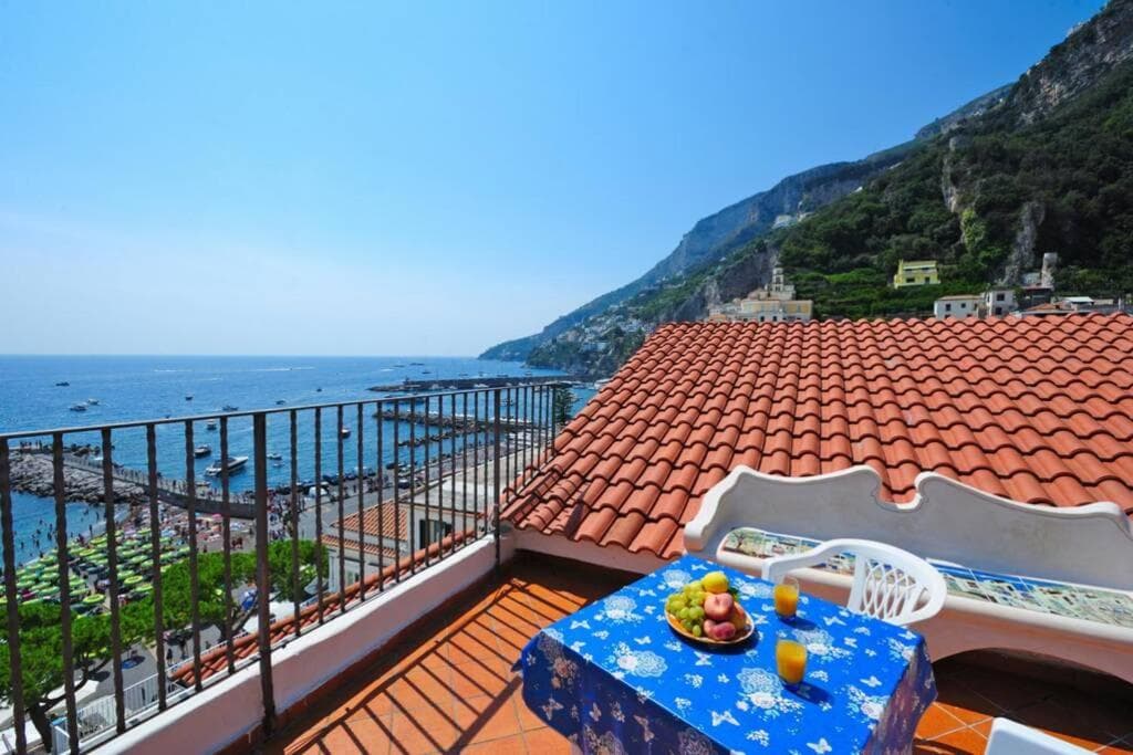 Mamma Rosanna 2 - Studio flat in Amalfi with terrace