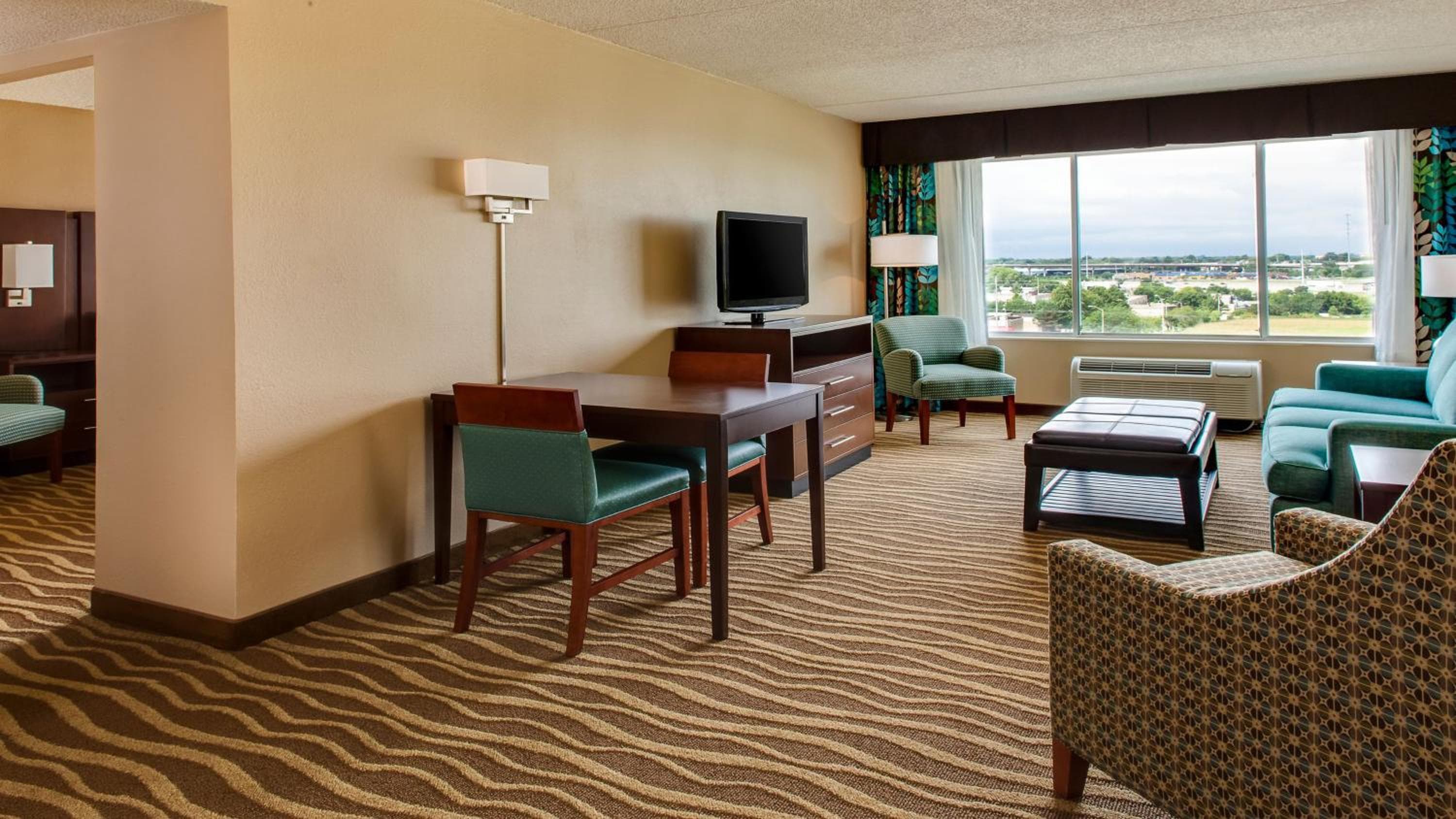 Holiday Inn Hotel & Suites Overland Park-West by IHG