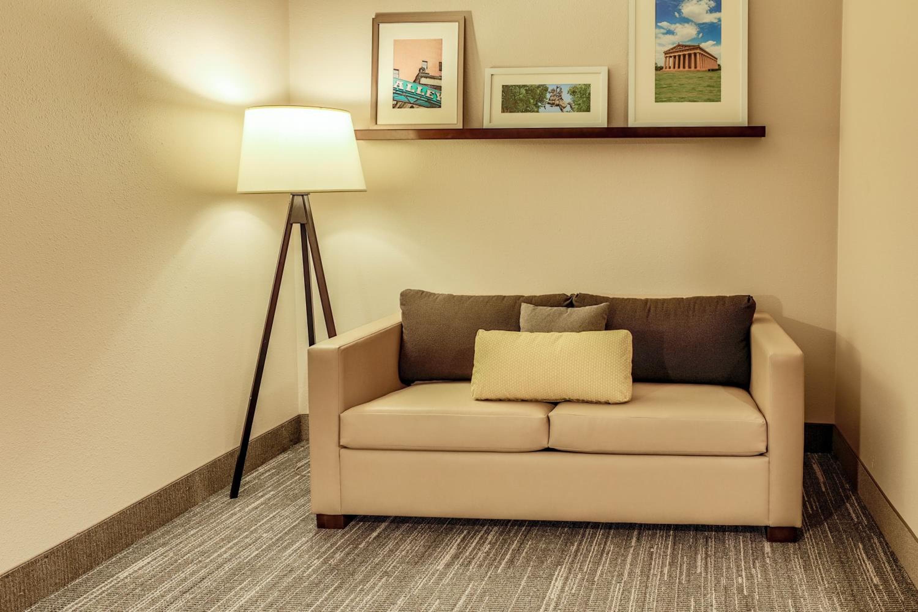 Country Inn & Suites by Radisson Nashville Airport TN