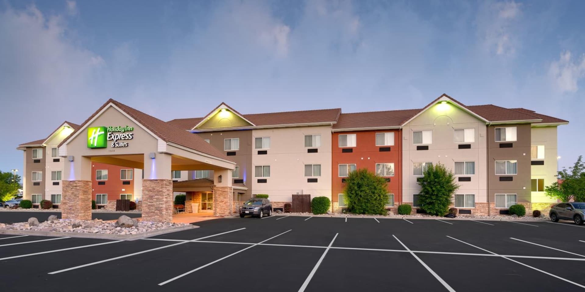 Holiday Inn Express & Suites Sandy - South Salt Lake City by IHG