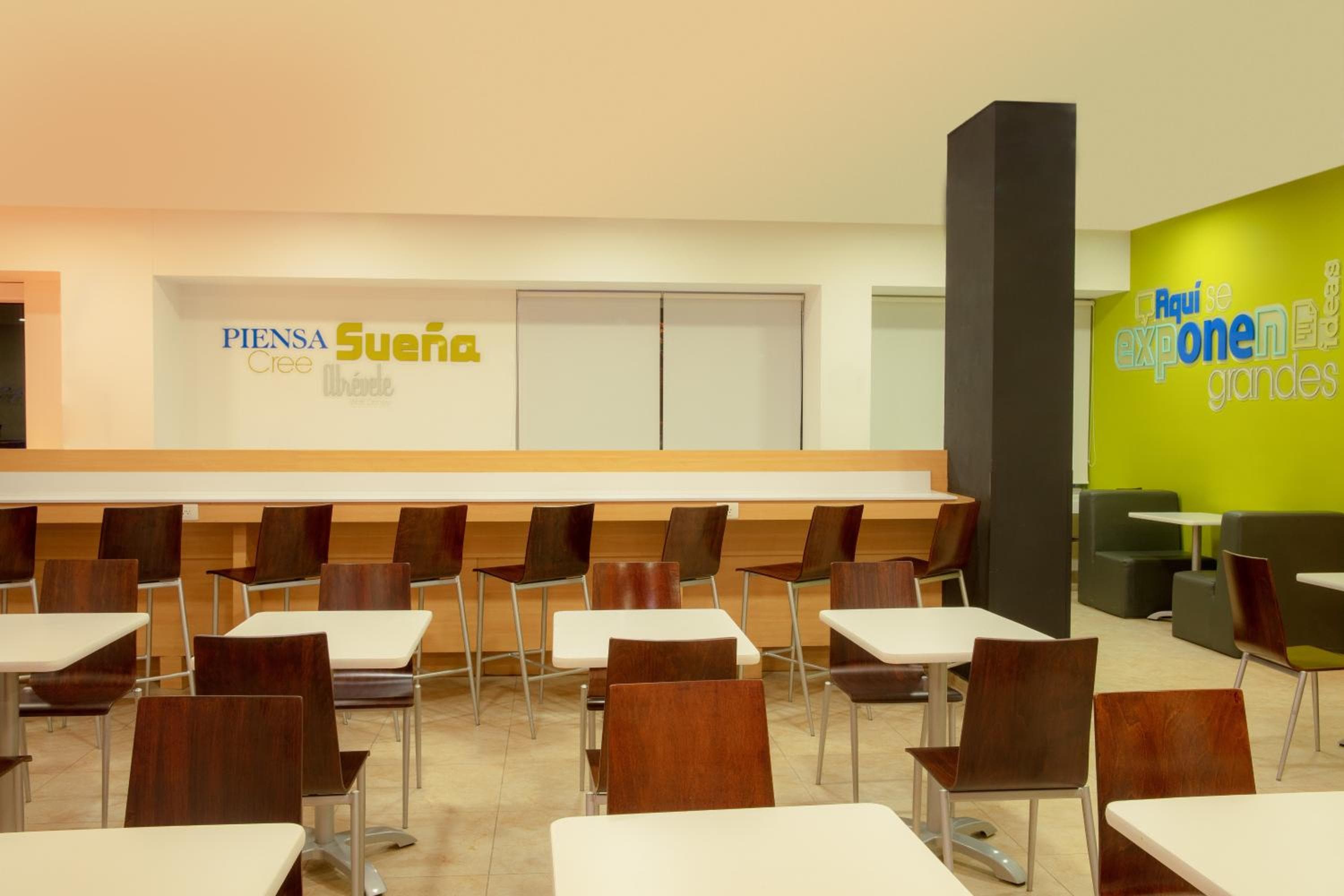 One Cancun Centro