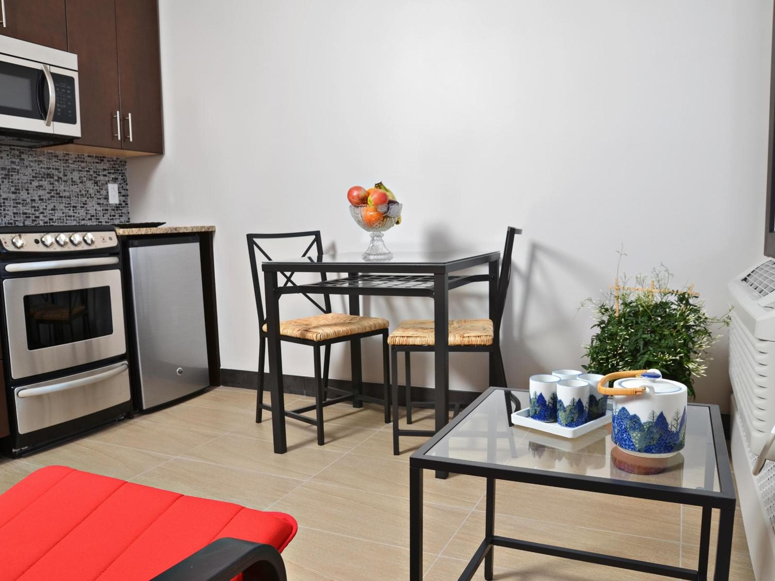Cjour Apartments
