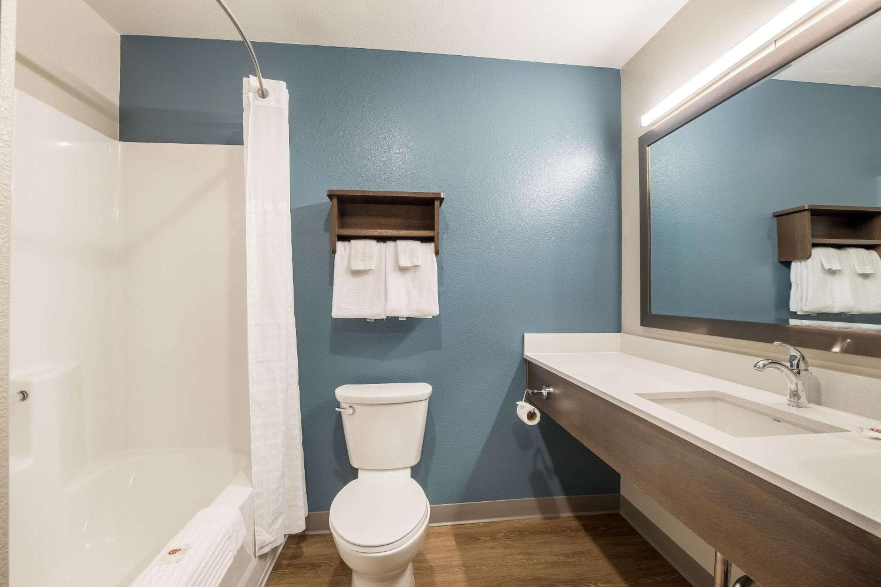 WoodSpring Suites Colton