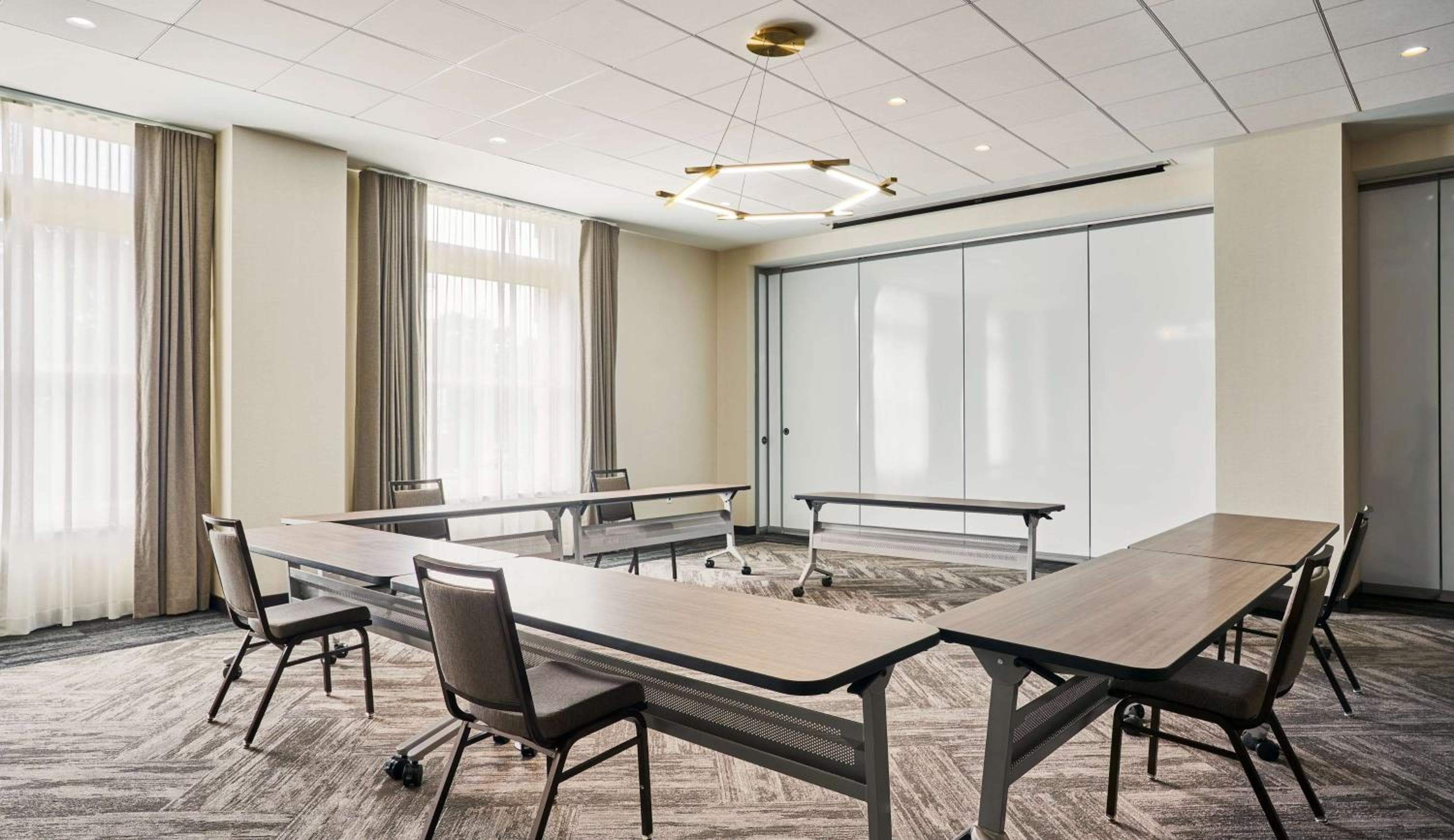 Hyatt Place Chicago Medical/University District