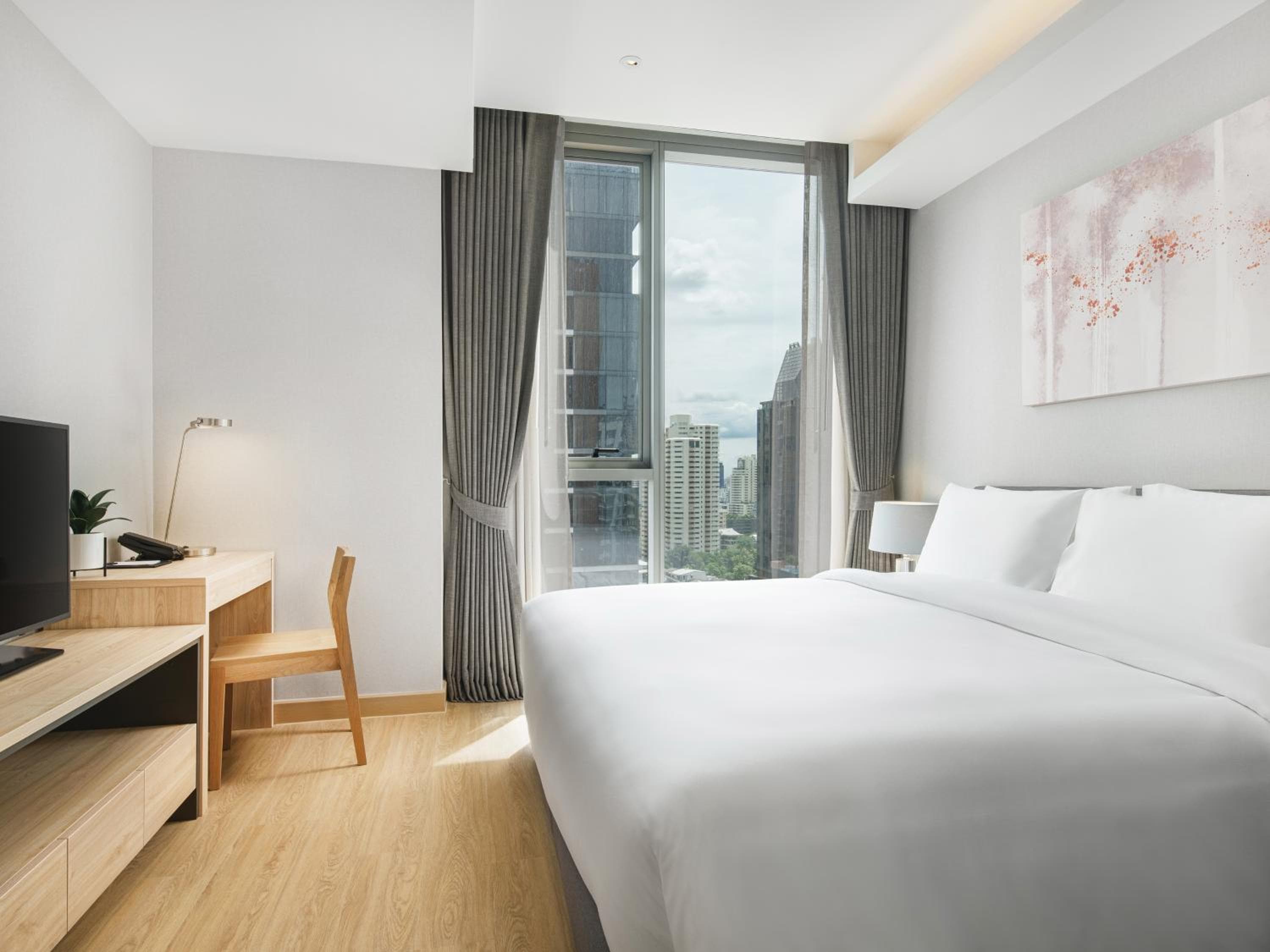 Oakwood Suites Bangkok