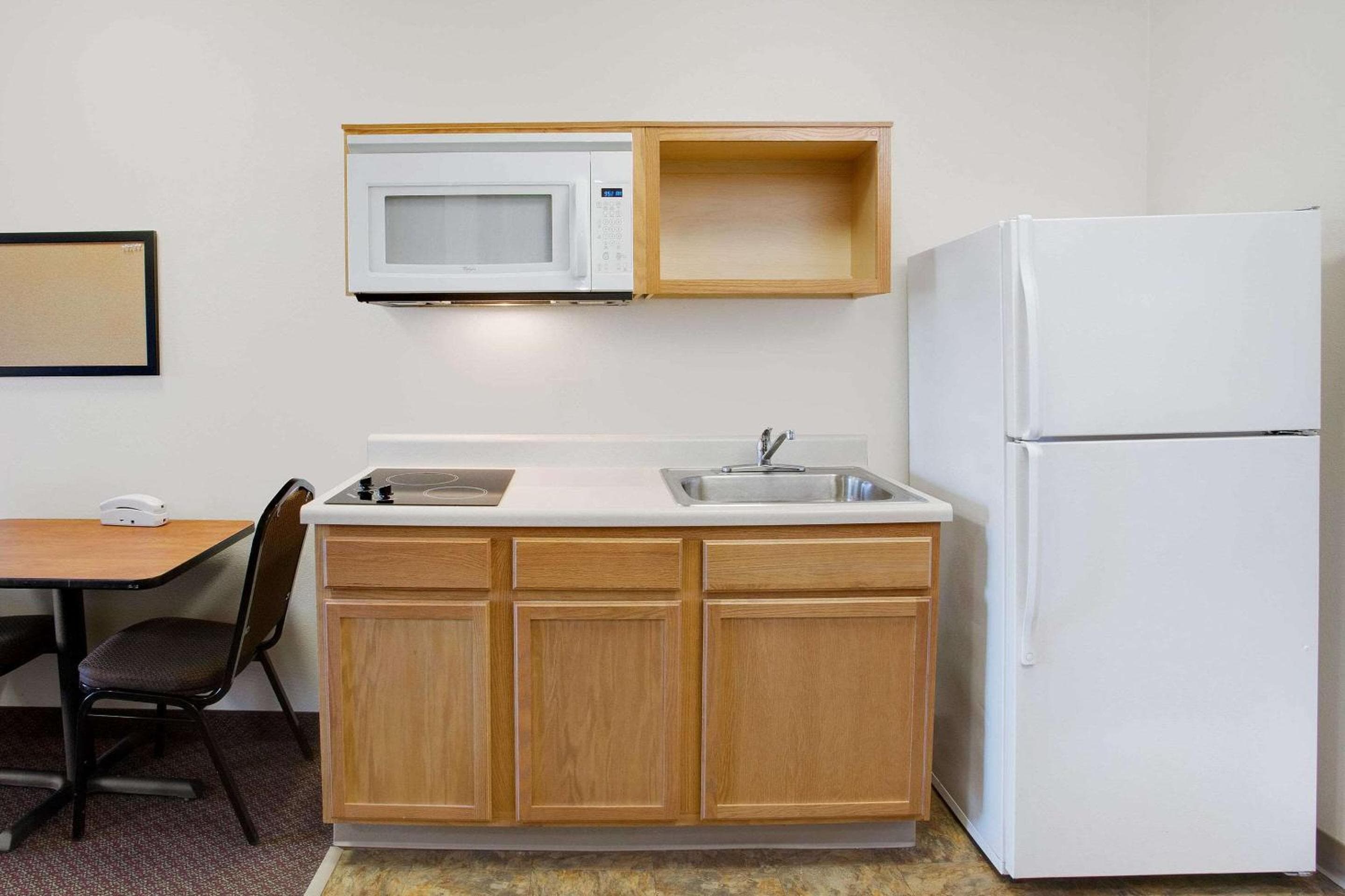 WoodSpring Suites Colonial Heights Fort Lee