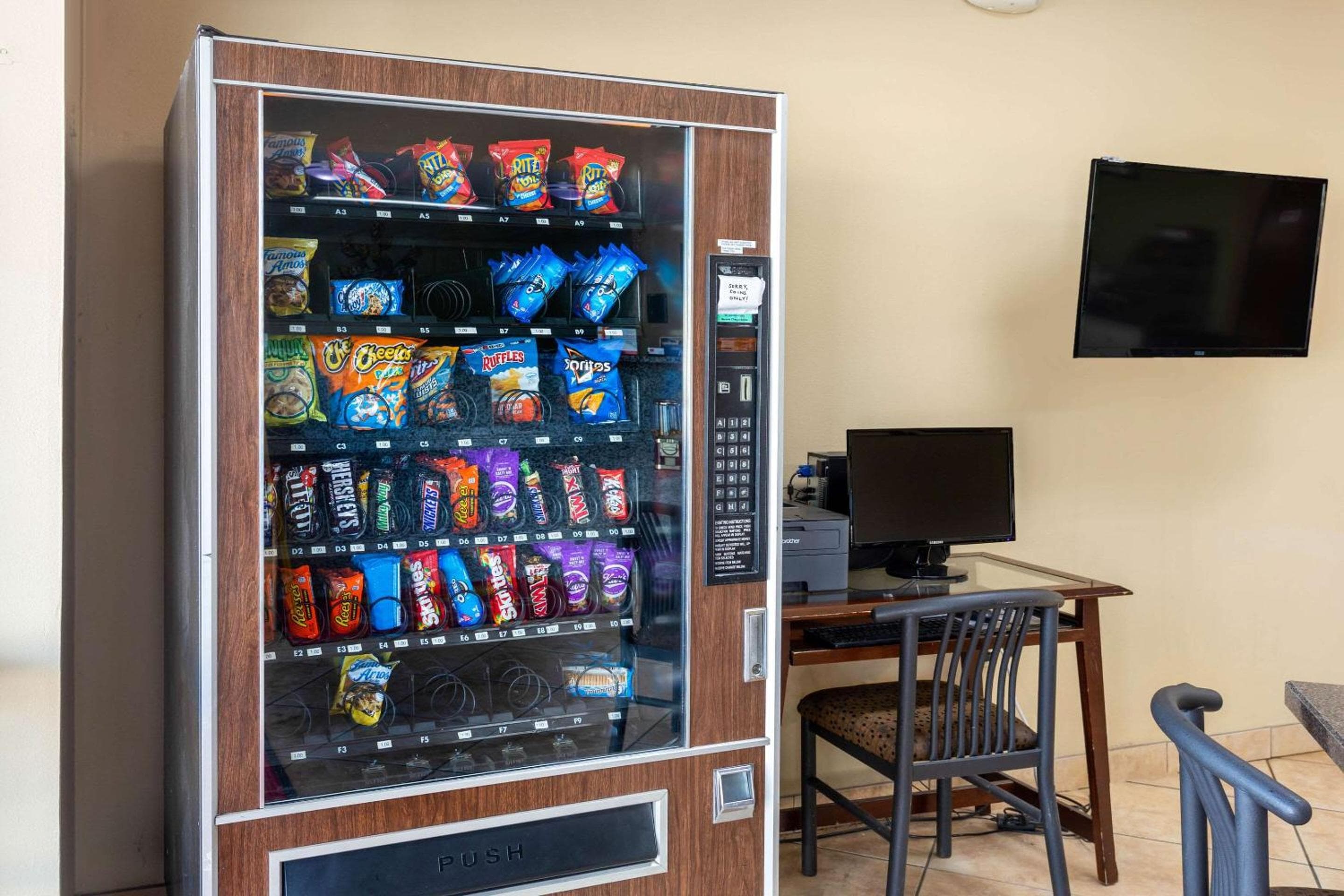 Econo Lodge Belton - Kansas City South