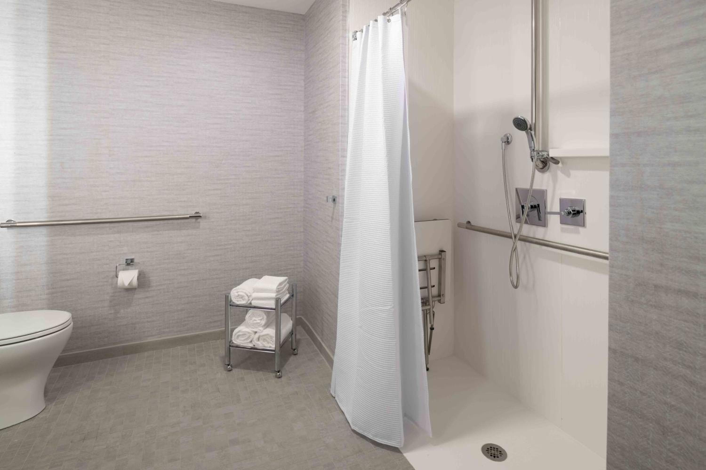 Staybridge Suites - Boston Logan Airport - Revere by IHG