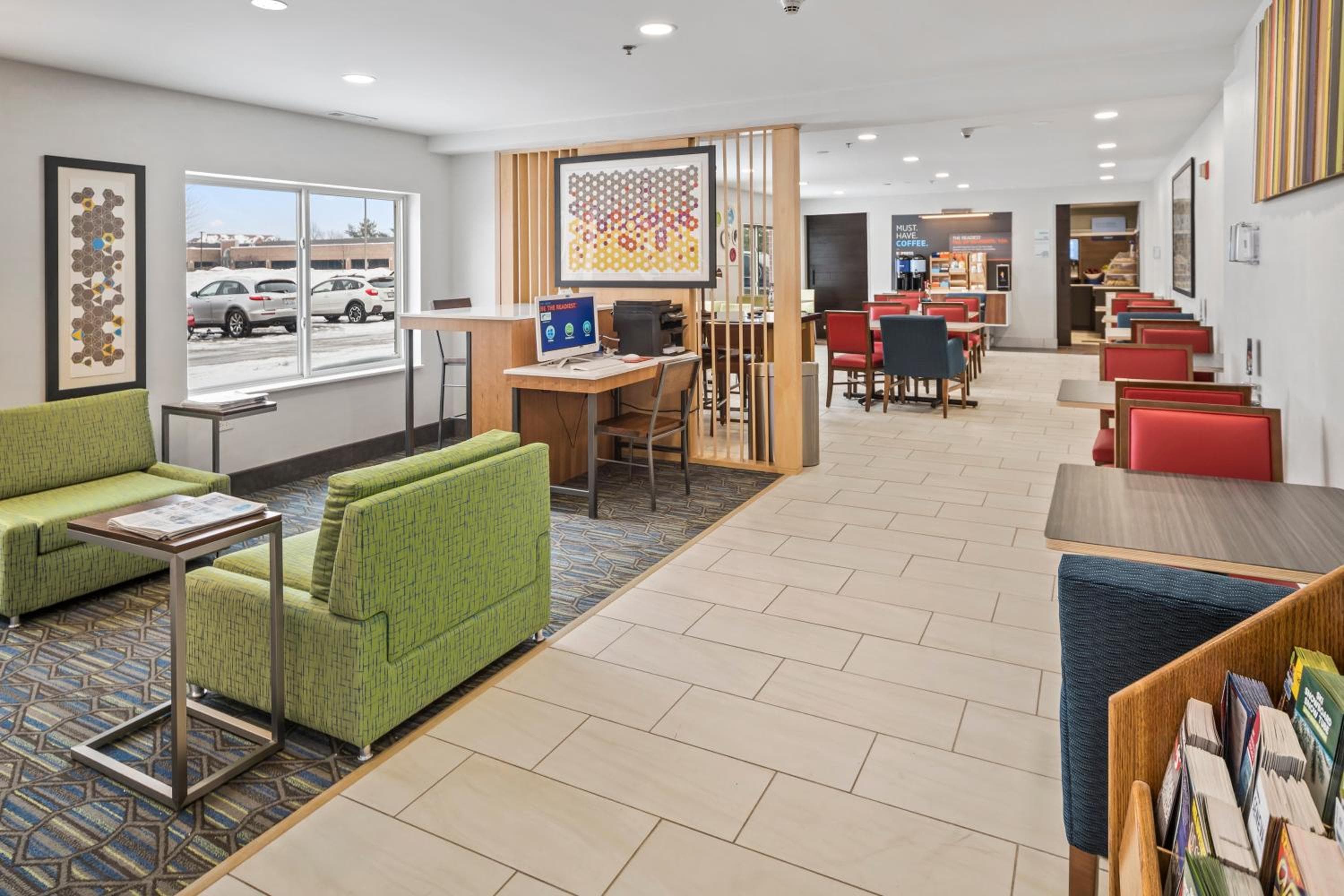 Holiday Inn Express Chicago Northwest-Vernon Hills by IHG