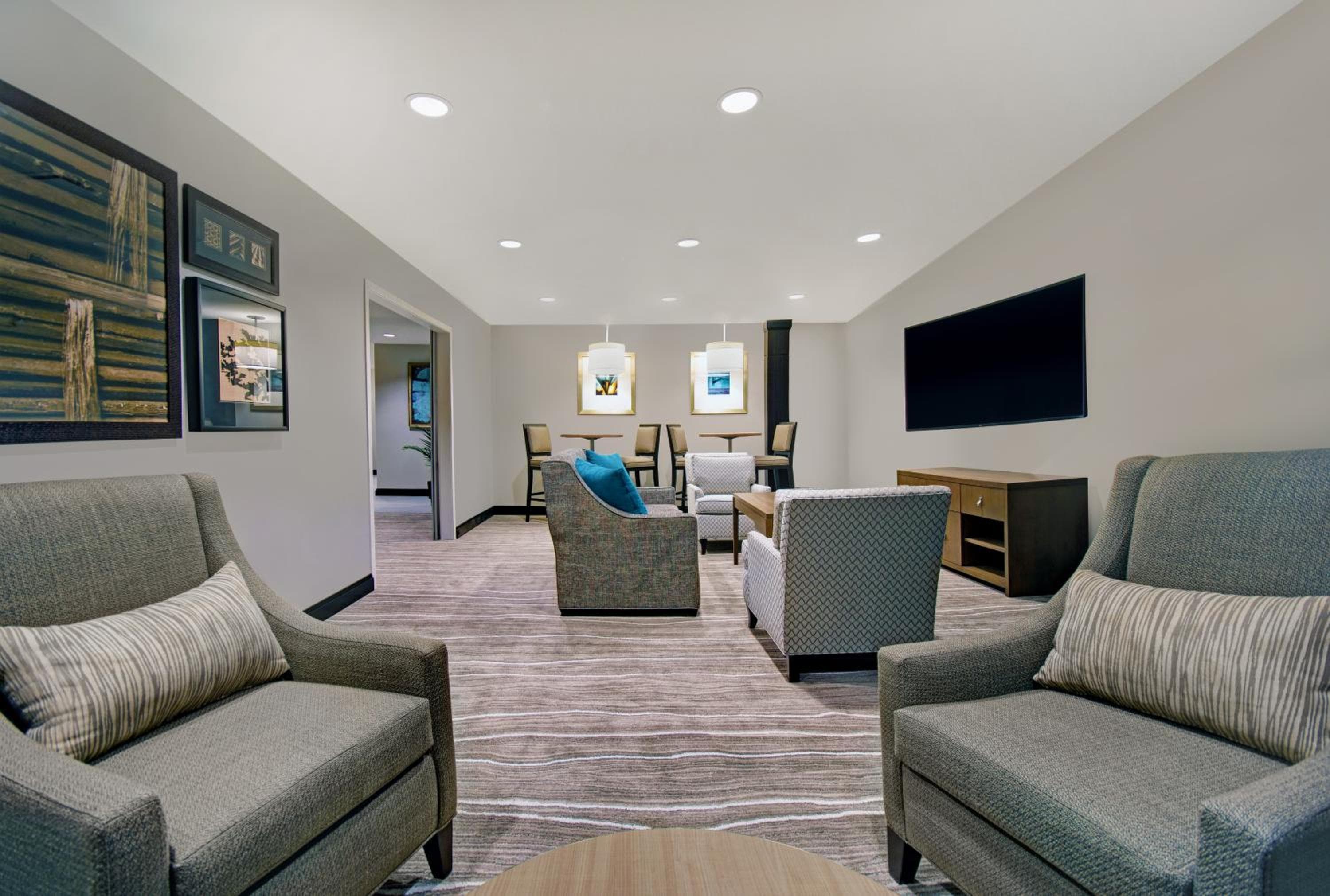 Staybridge Suites Sterling Heights - Detroit Area by IHG