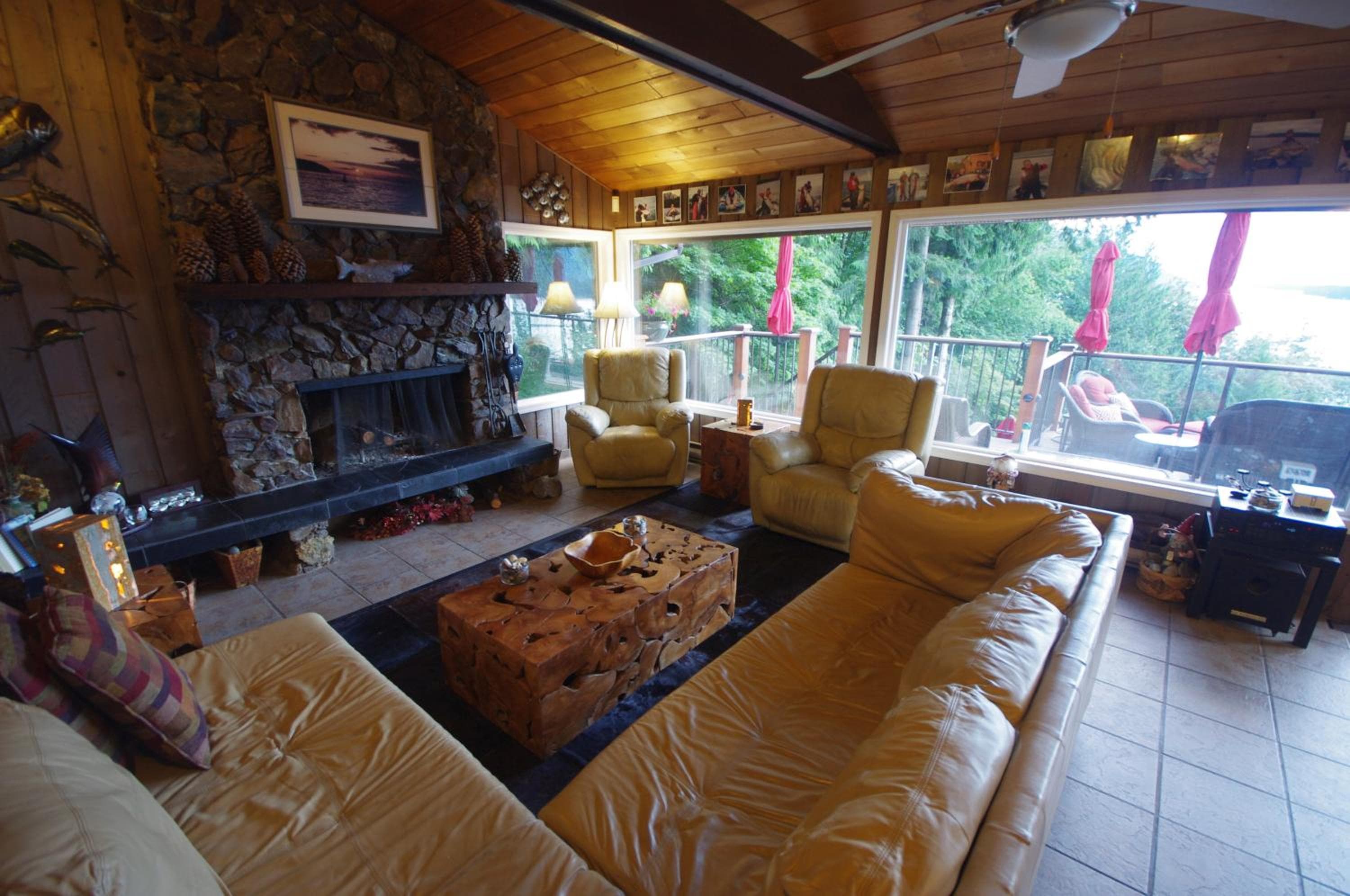 The Fraser River's Edge B&B Lodge