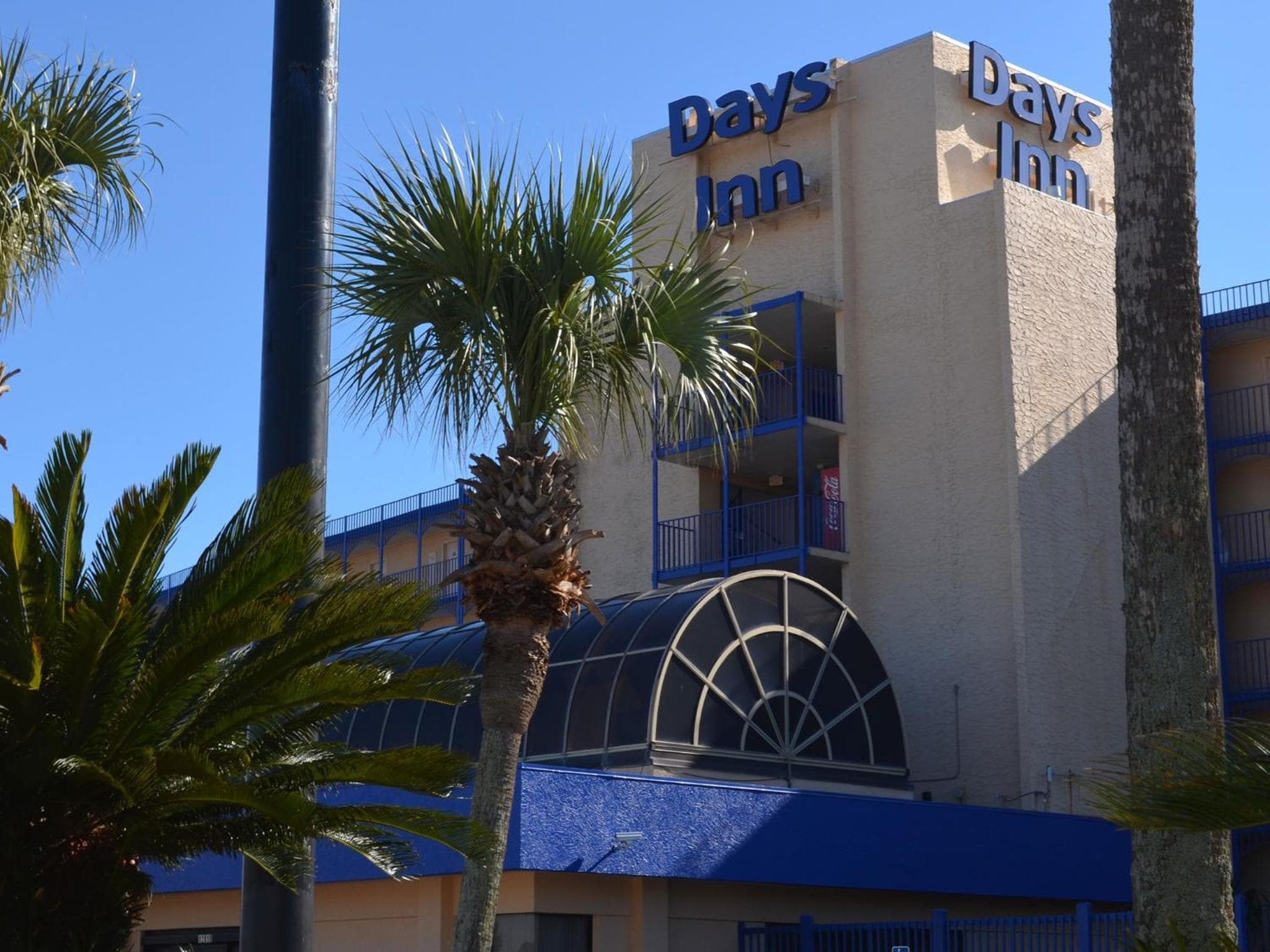Days Inn by Wyndham Panama City Beach Beachfront Resort