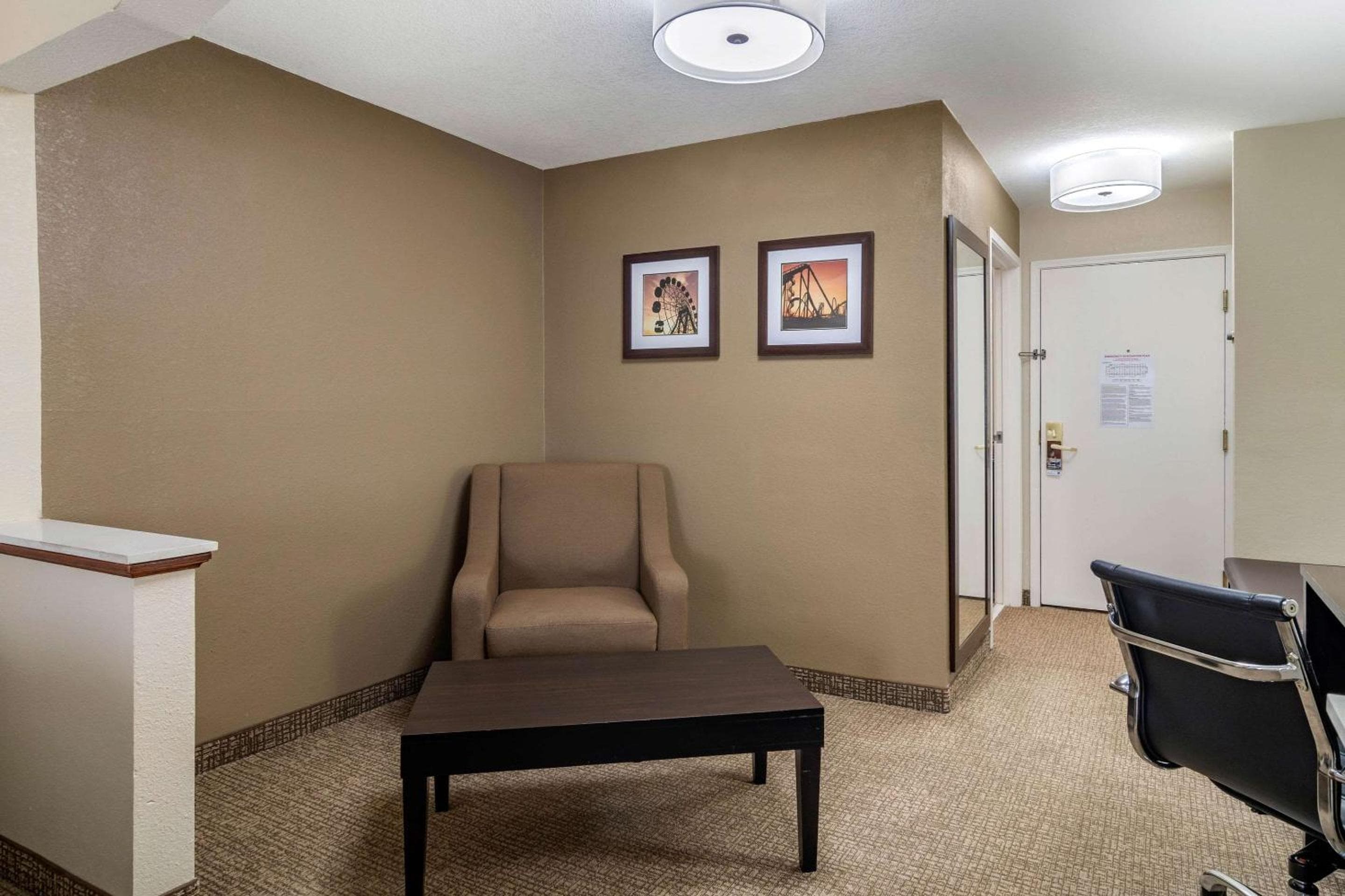 Comfort Inn & Suites Atlanta-Smyrna