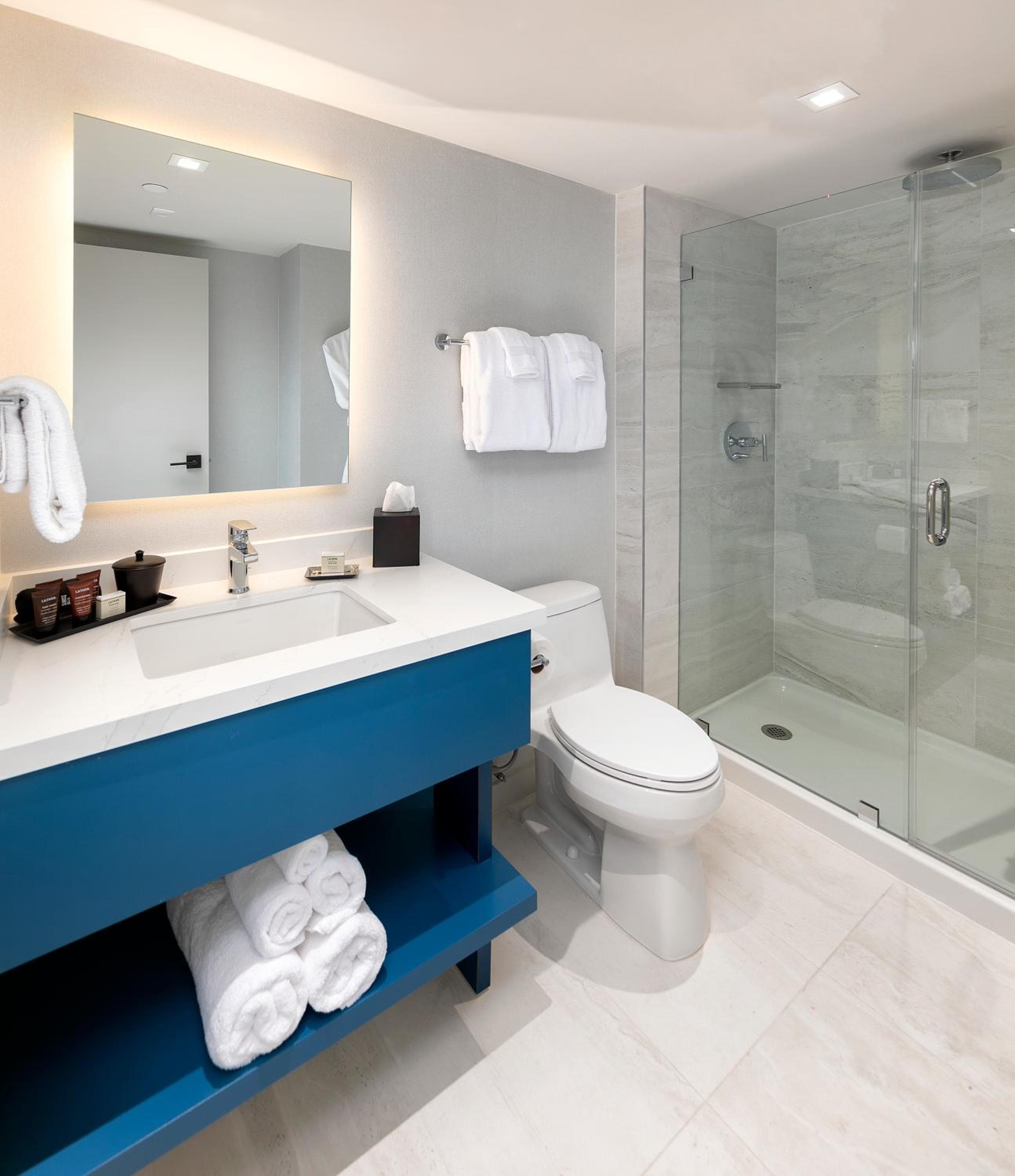 La Jolla Cove Suites
