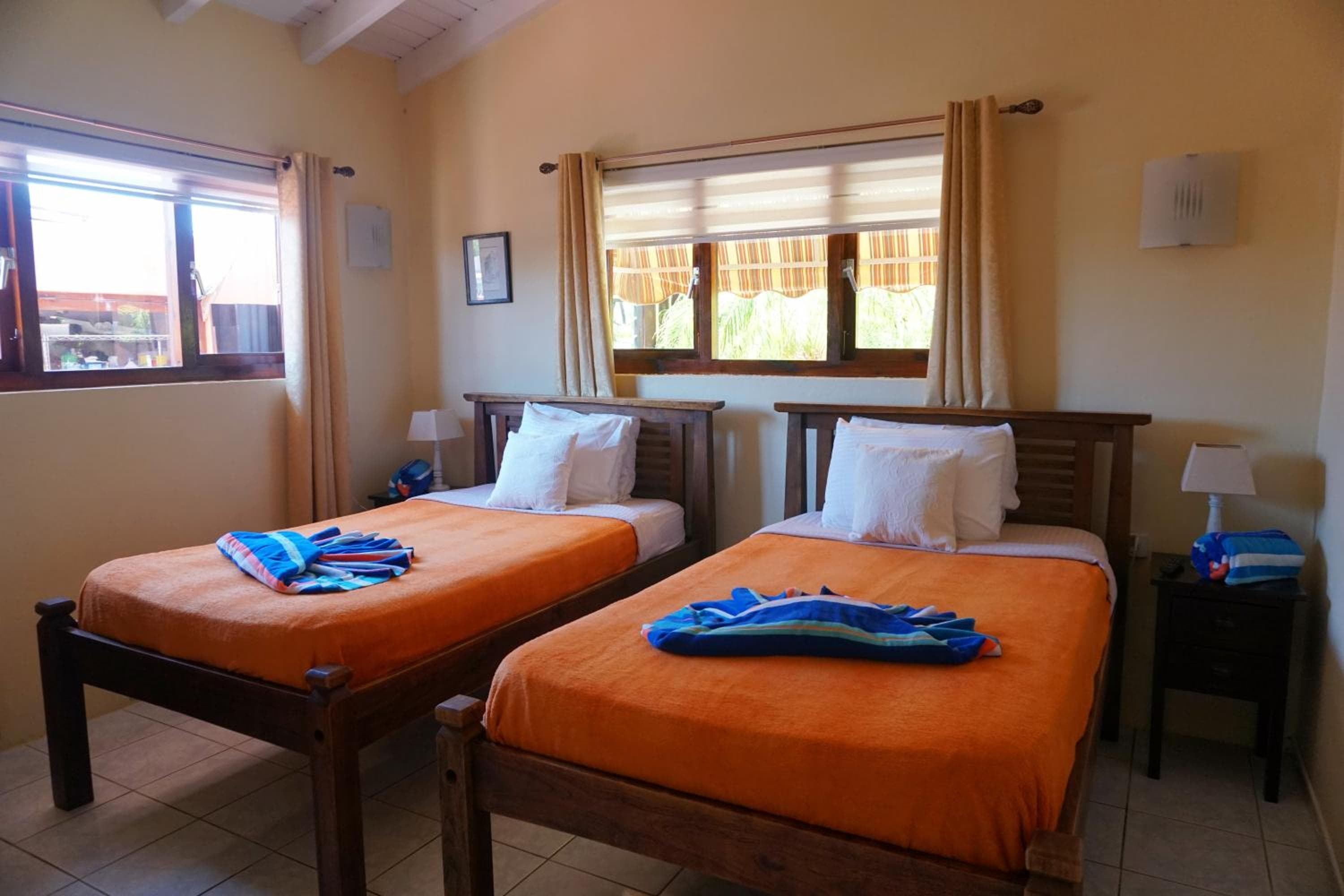 Cariñas Studio Apartments