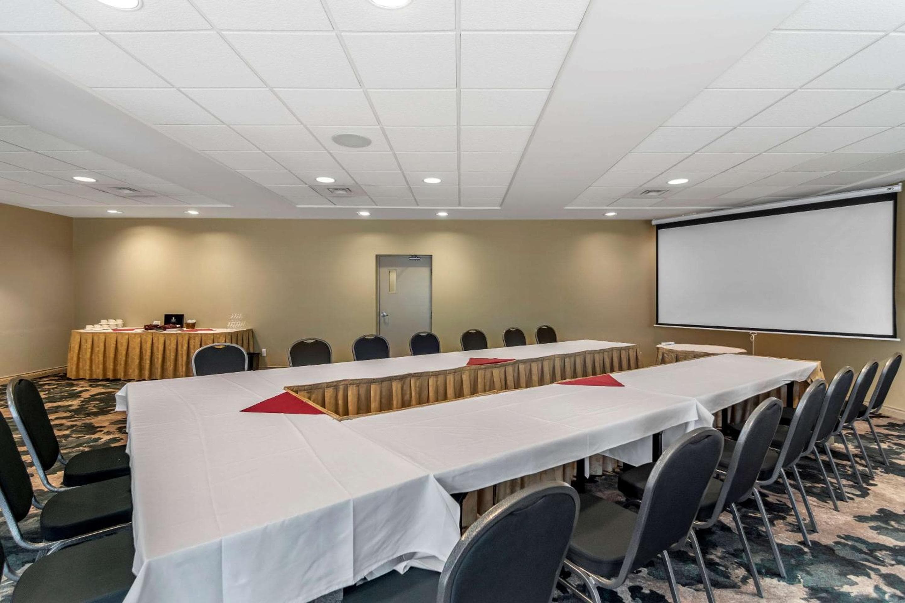 Clarion Hotel & Conference Centre