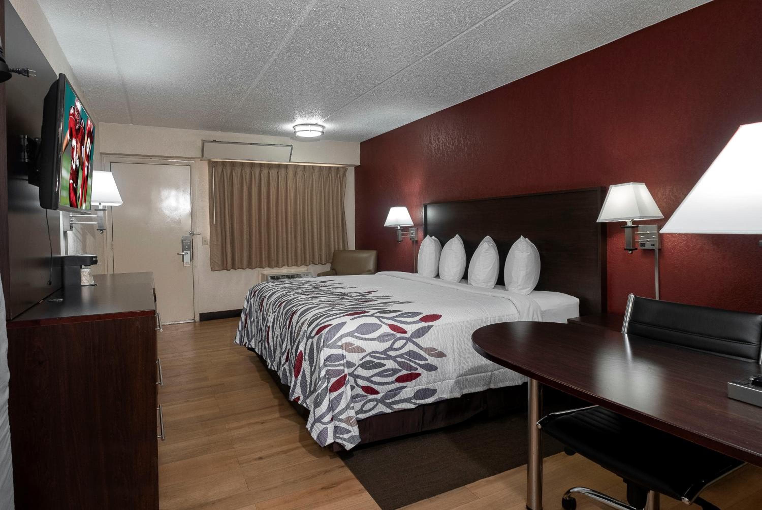 Red Roof Inn Champaign - University