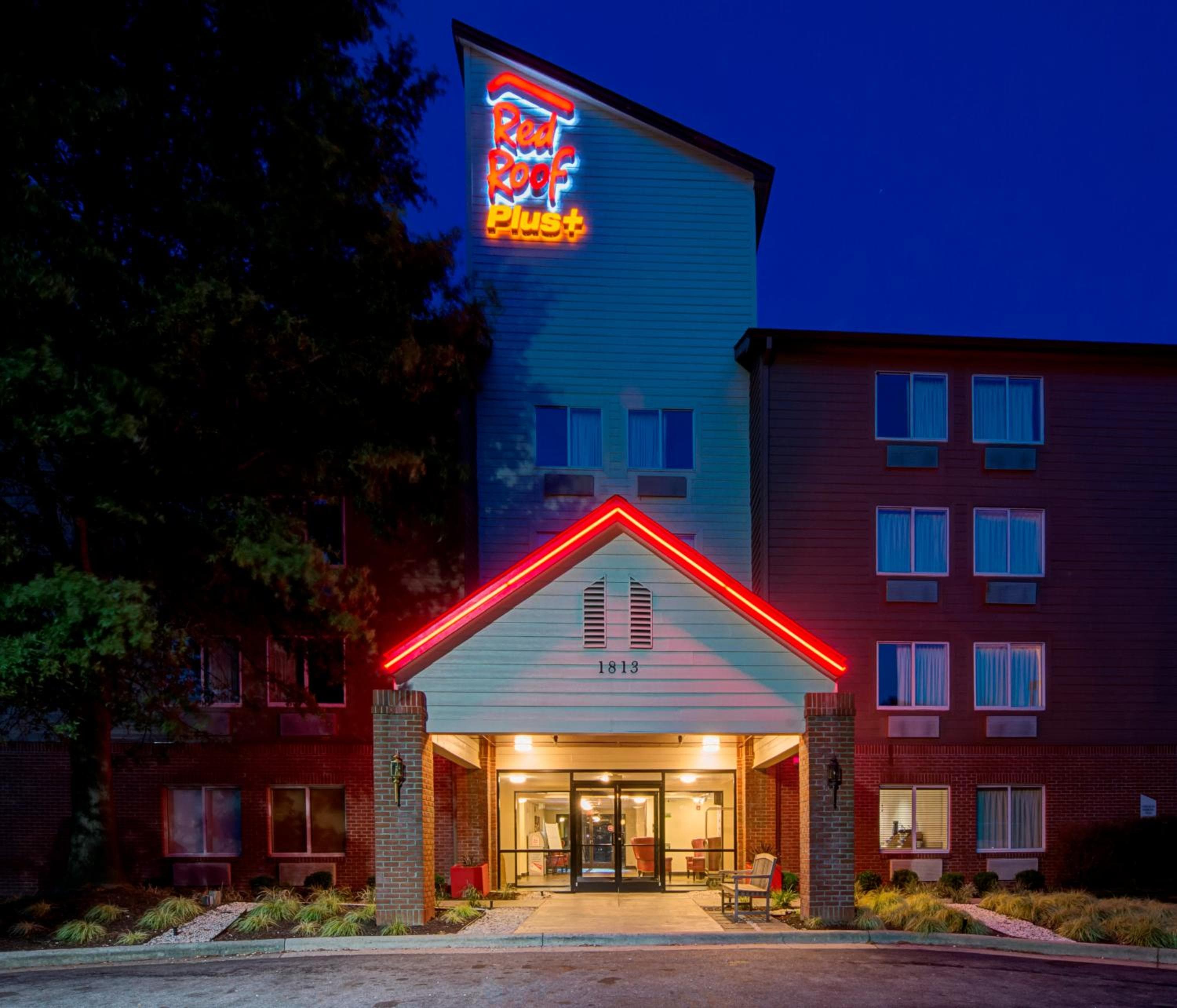Red Roof Inn PLUS Raleigh Downtown NCSU Conv Center