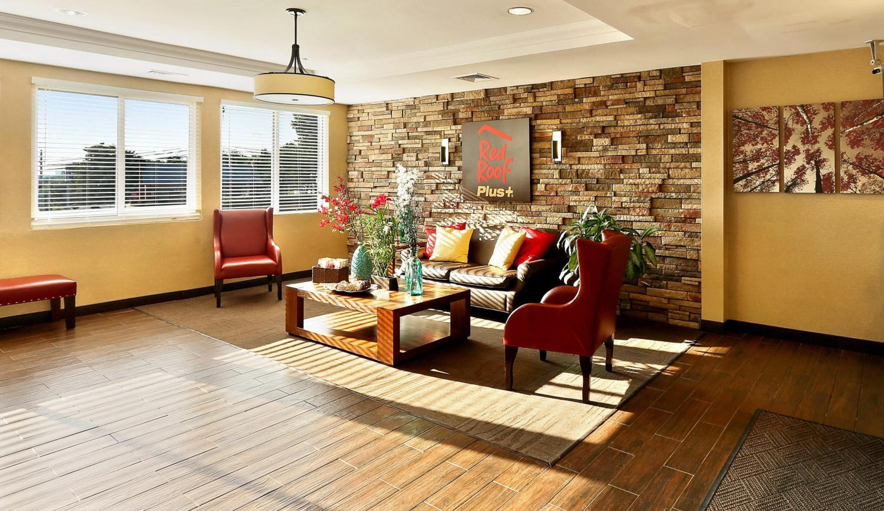 Red Roof Inn PLUS+ Washington DC Rockville