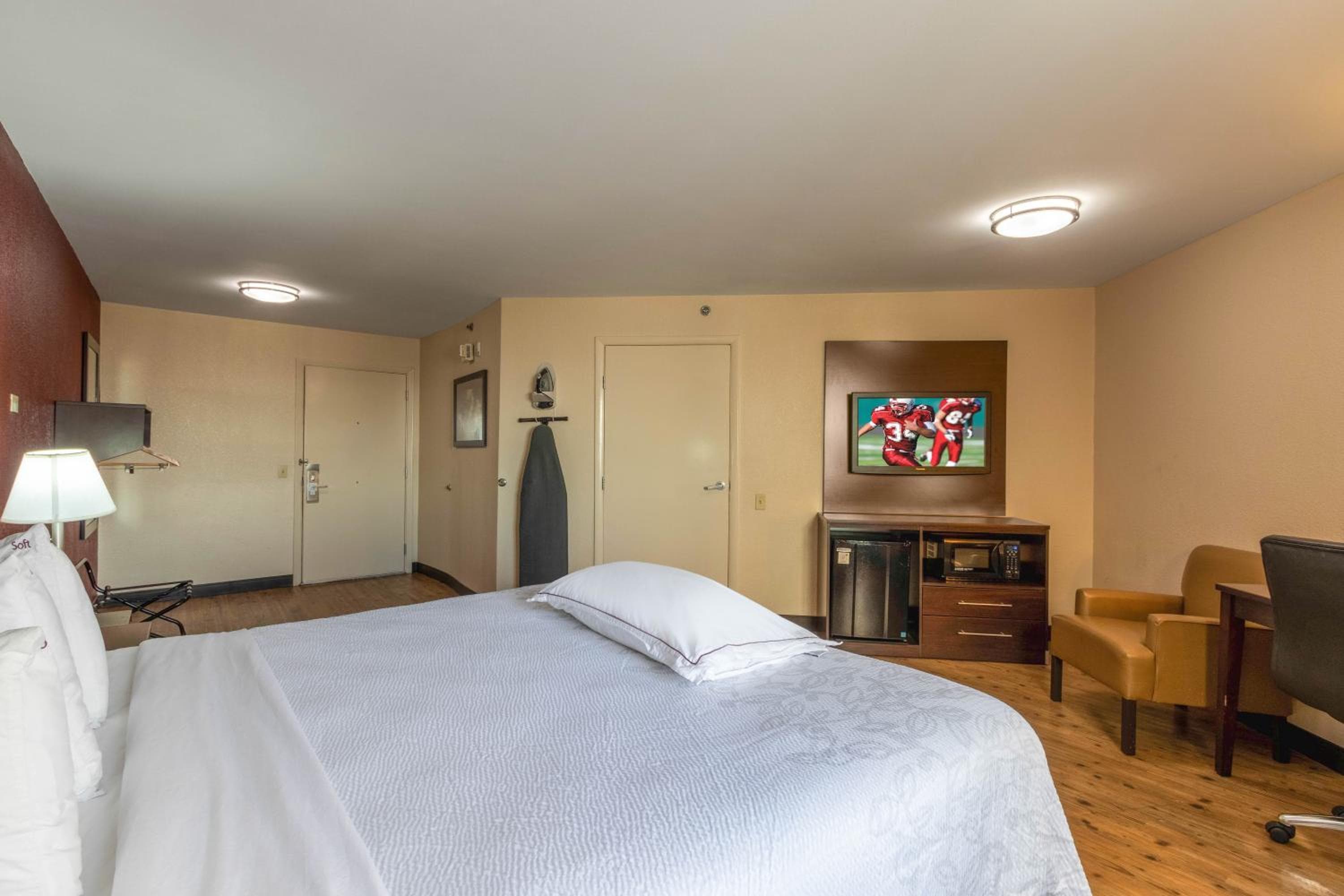 Red Roof Inn PLUS+ El Paso East