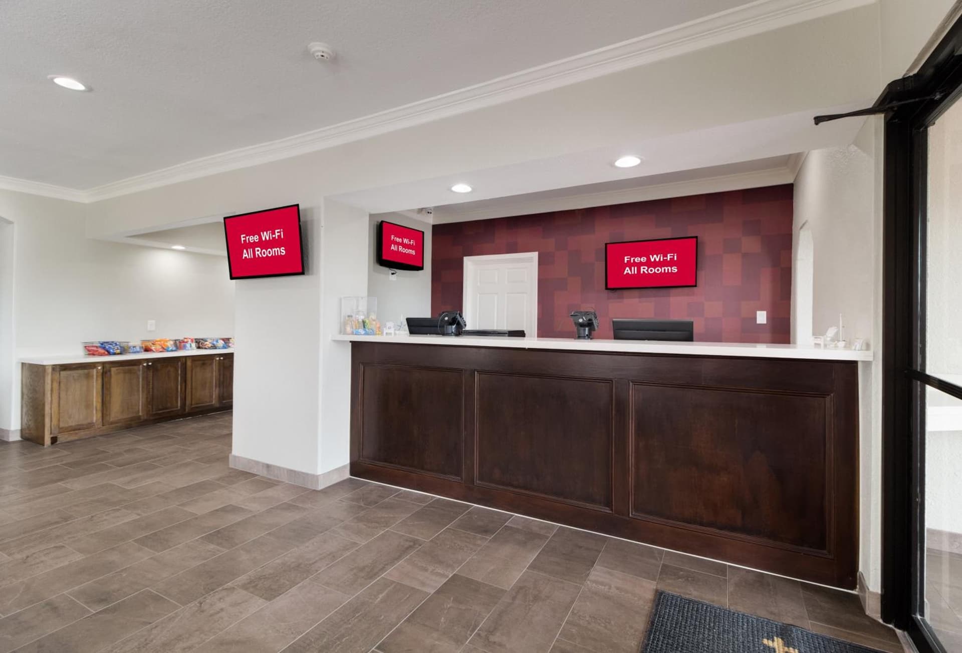 Red Roof Inn PLUS + Galveston - Beachfront