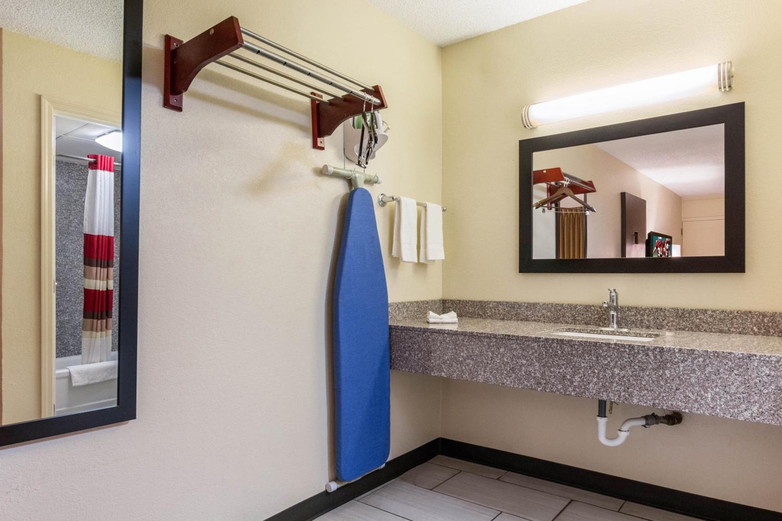 Red Roof Inn Cincinnati Airport–Florence/ Erlanger