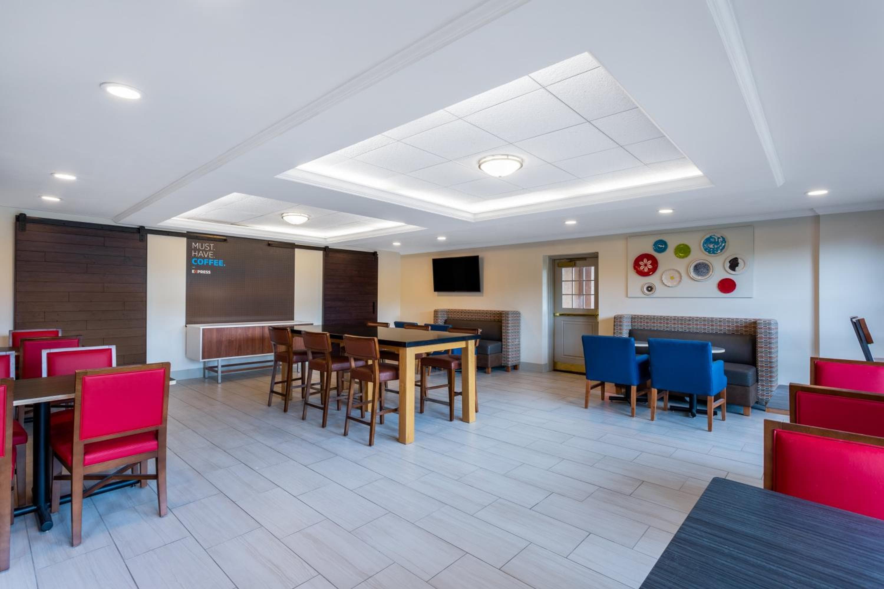 Holiday Inn Express Hotel & Suites Philadelphia - King of Prussia by IHG