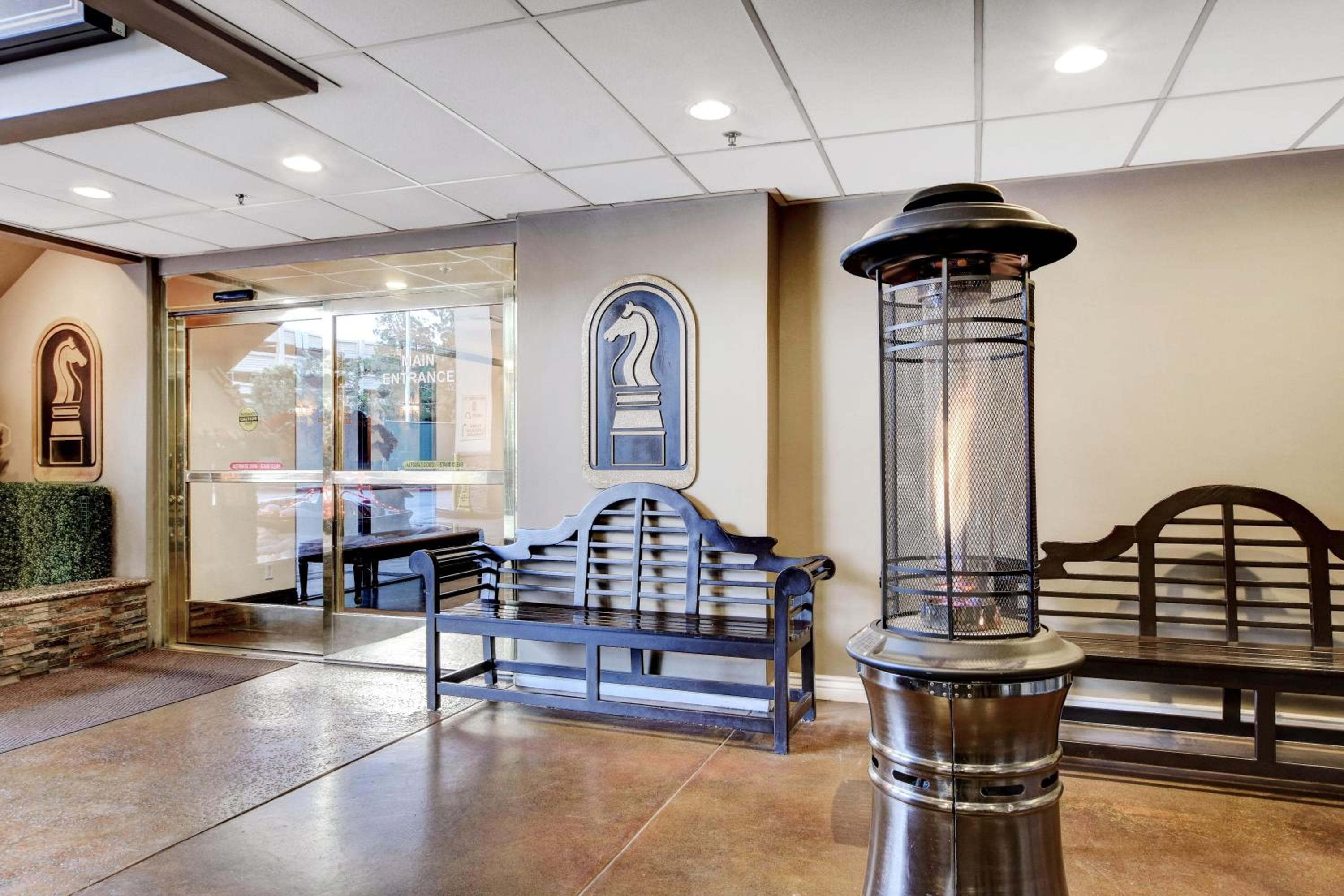 StripViewSuites at Jockey Club