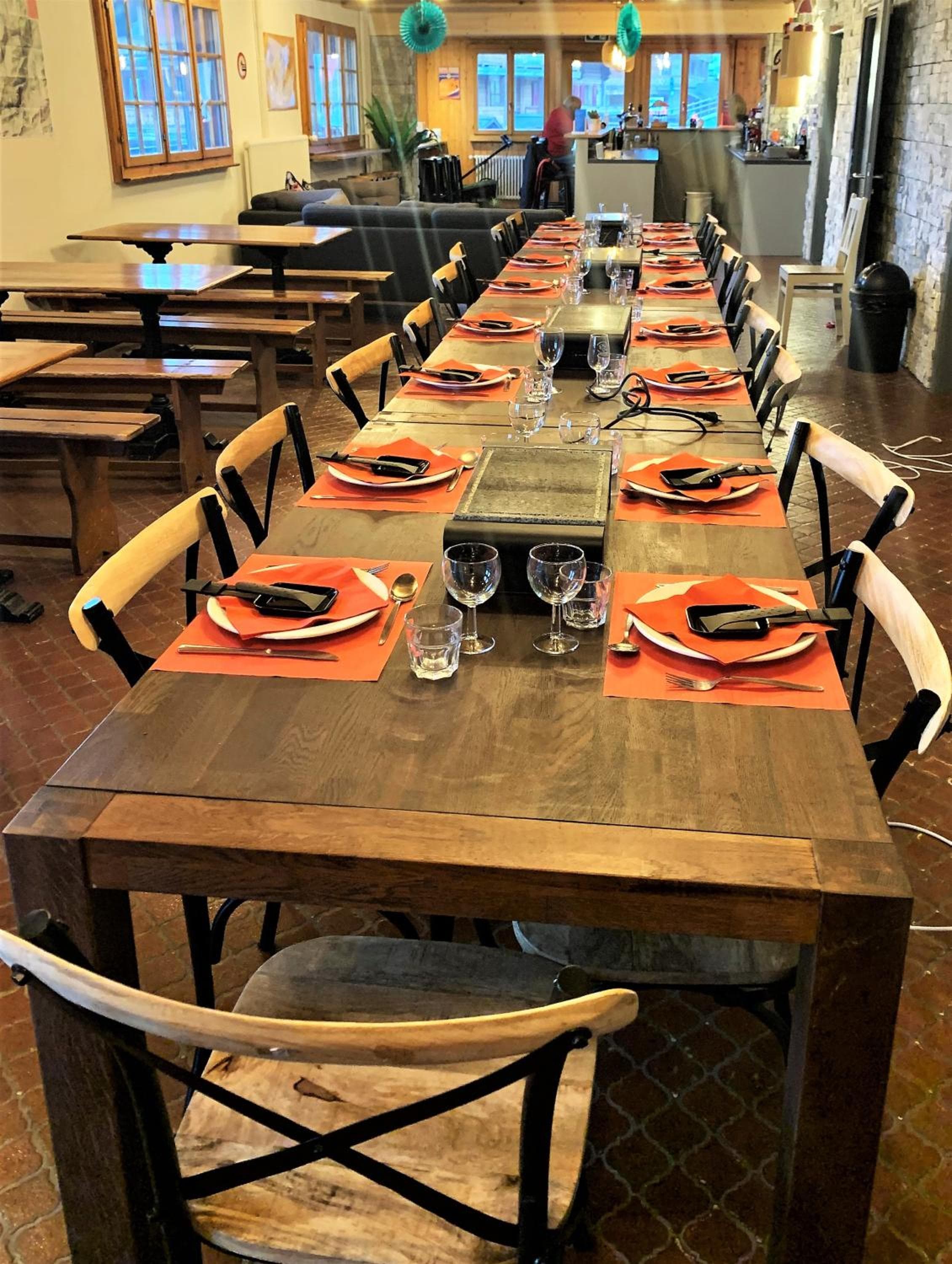 Freeride Hostel Restaurant & Camps