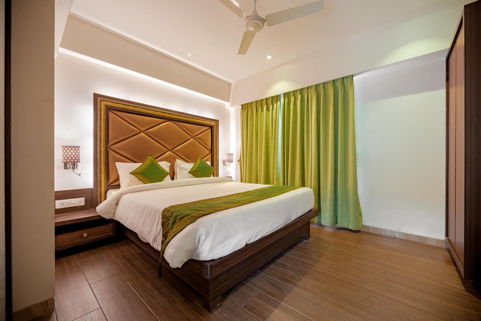 Hotel Laxvas- The Business Hotel