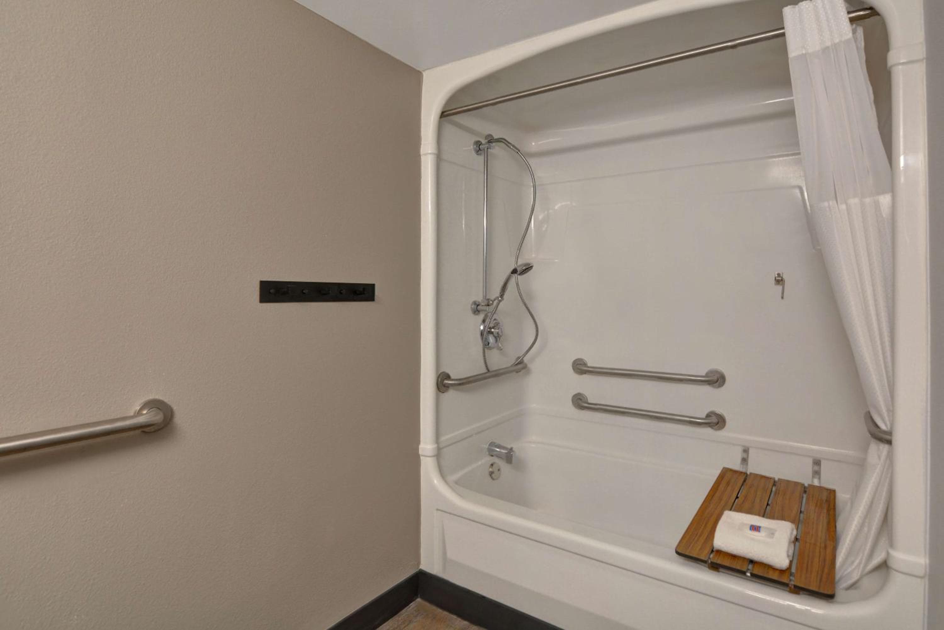Studio 6 Extended Stay - Jacksonville, FL - Baymeadows