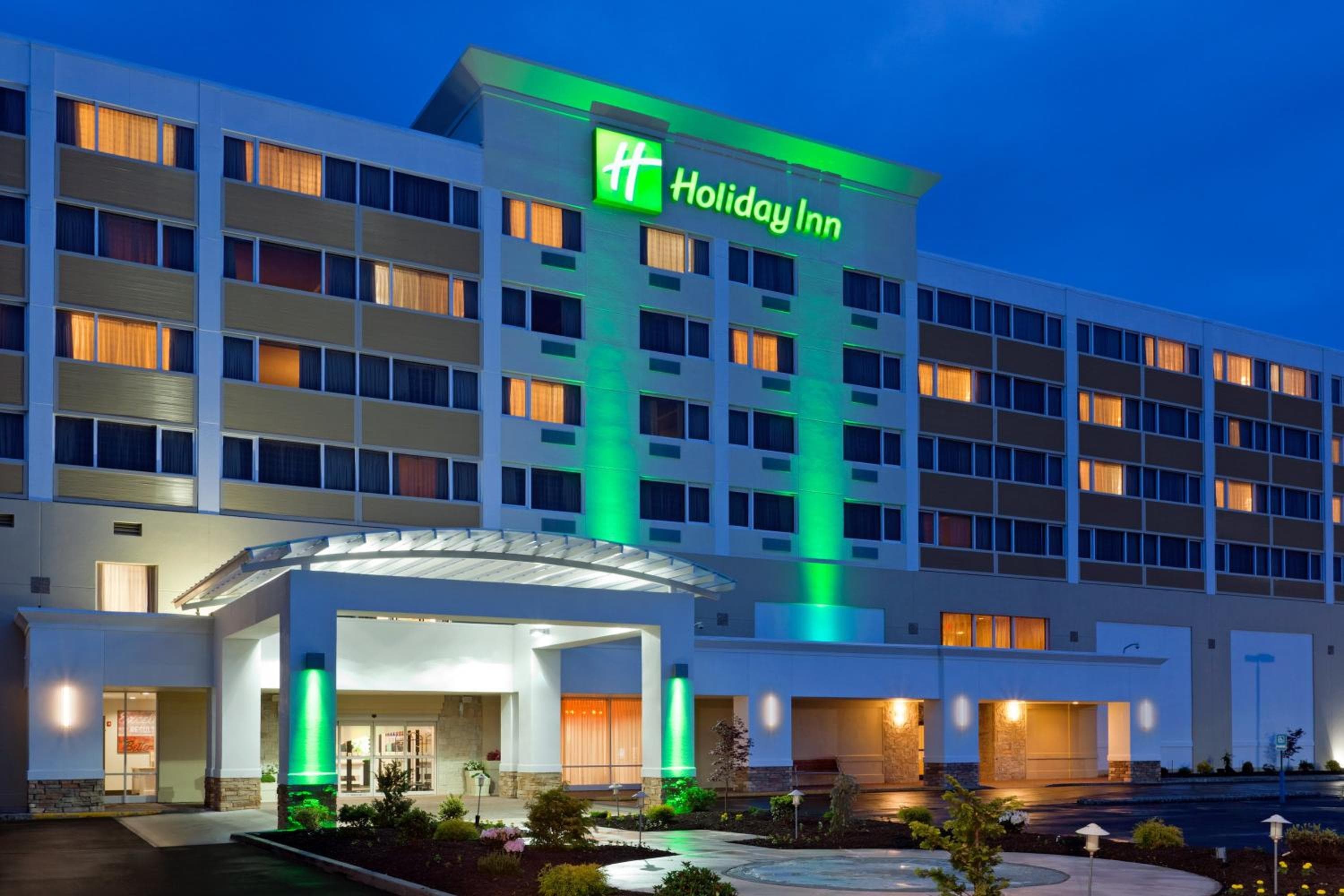 Holiday Inn Clark - Newark by IHG