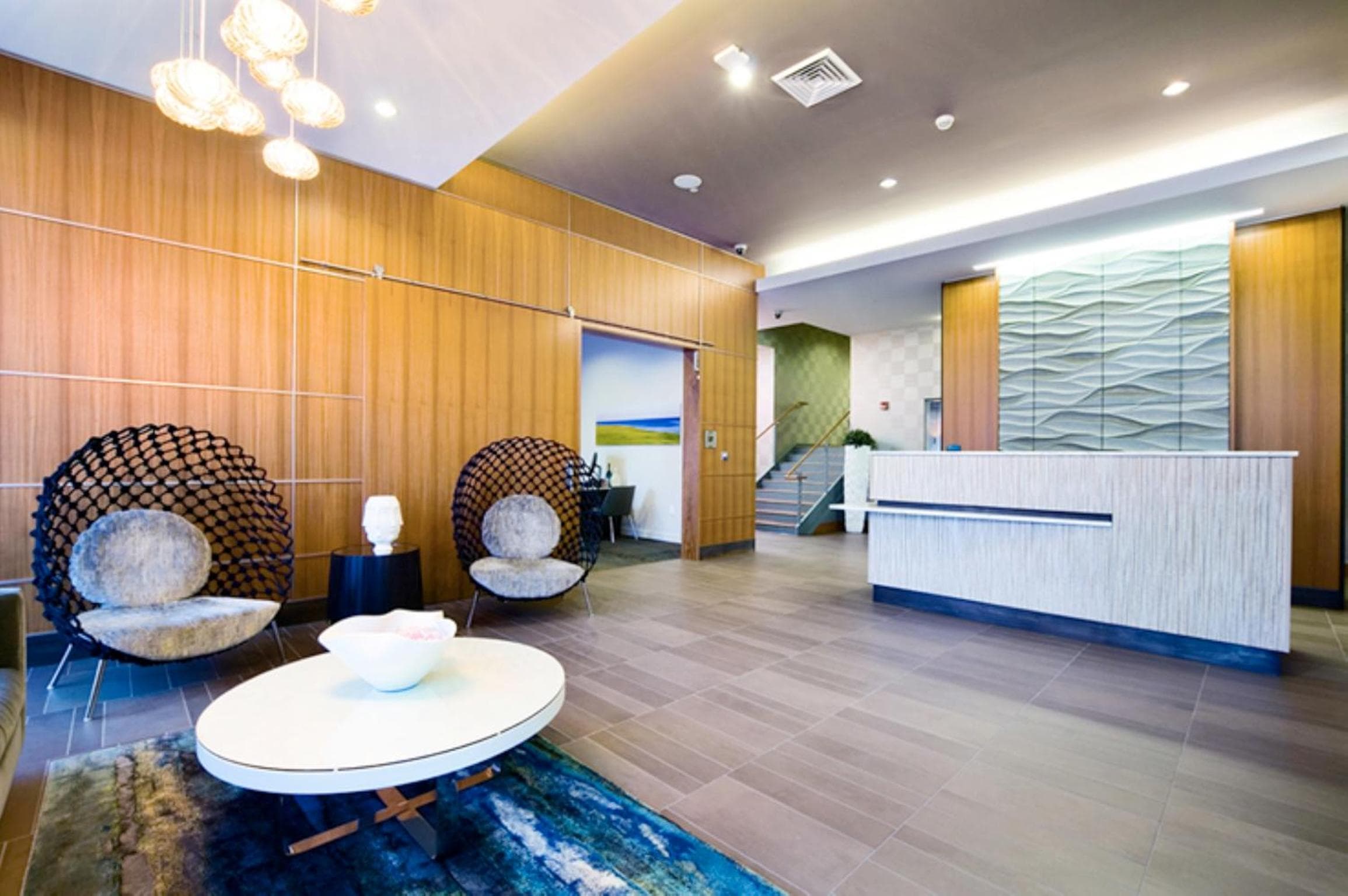 Global Luxury Suites East Boston