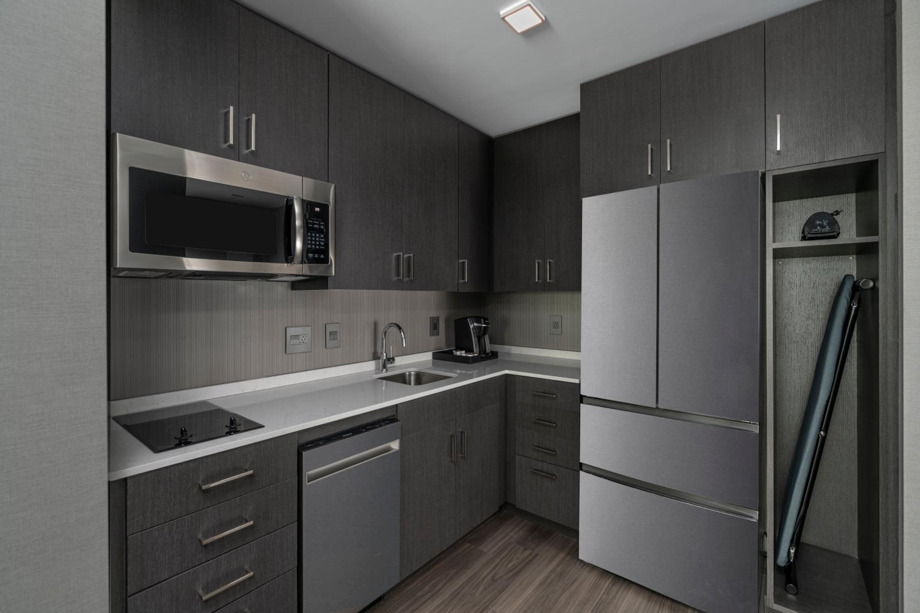 Staybridge Suites - Boston Logan Airport - Revere by IHG