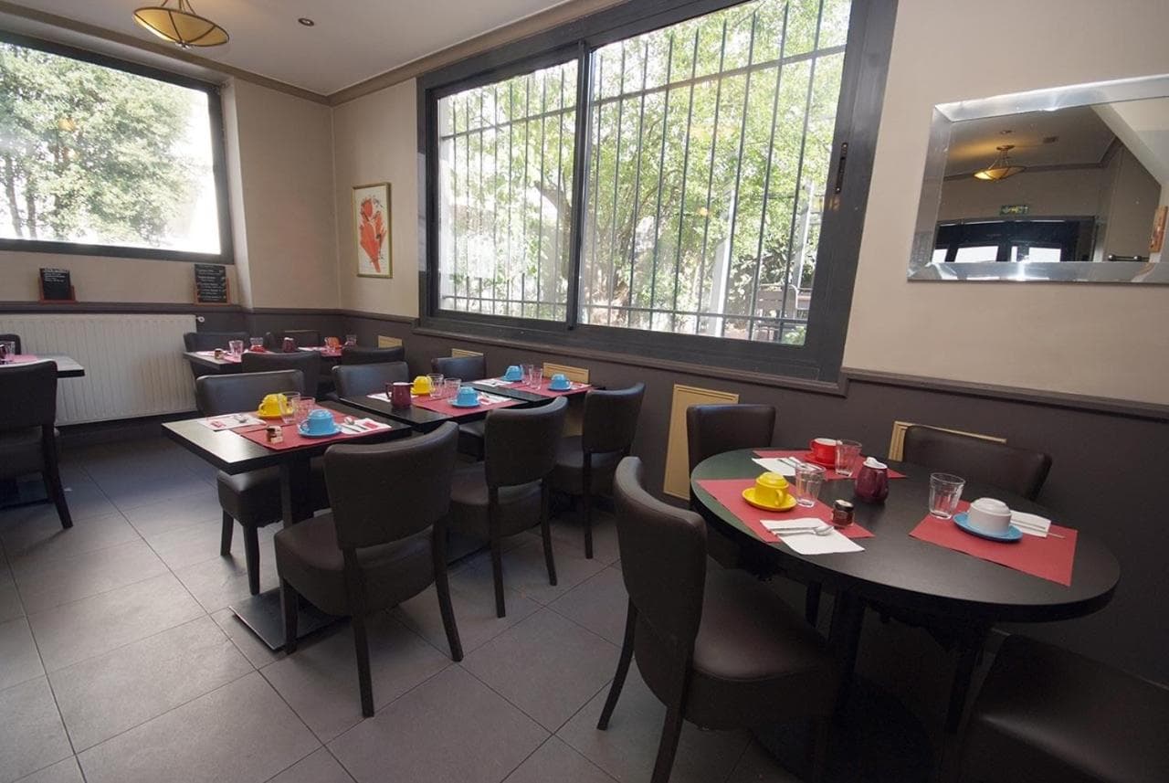 restaurant