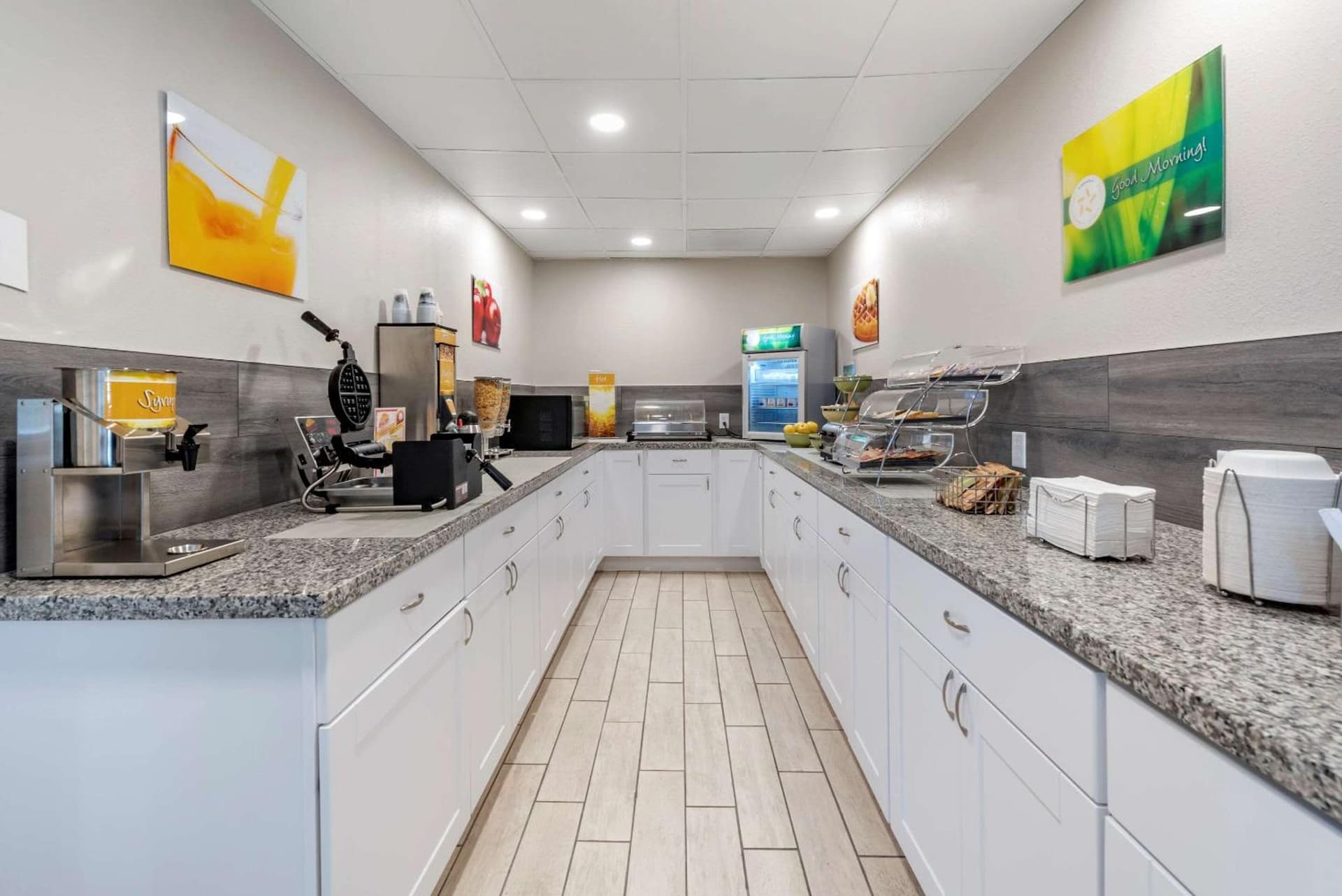 Quality Inn & Suites Evansville Downtown