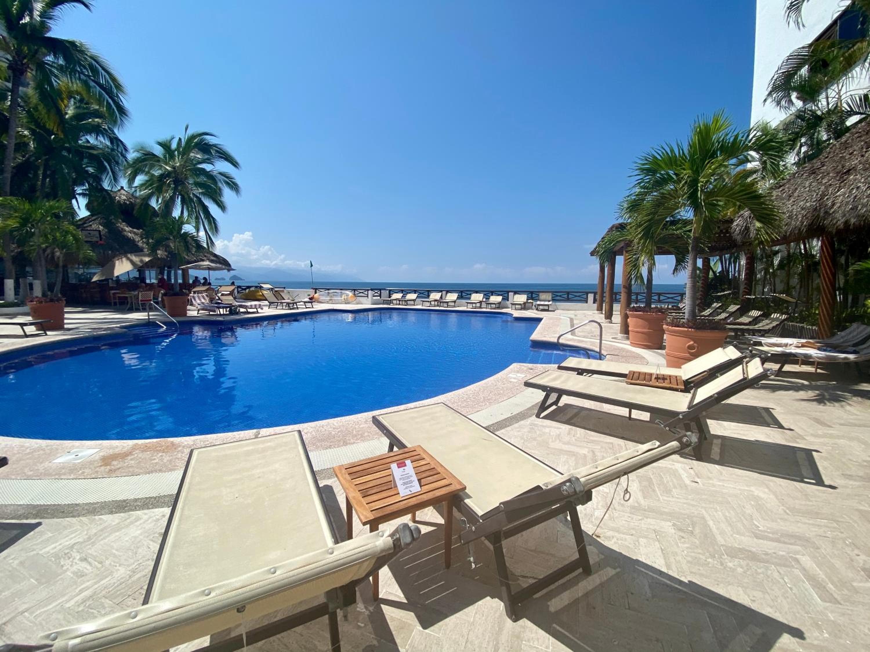 Costa Sur All Inclusive Resort