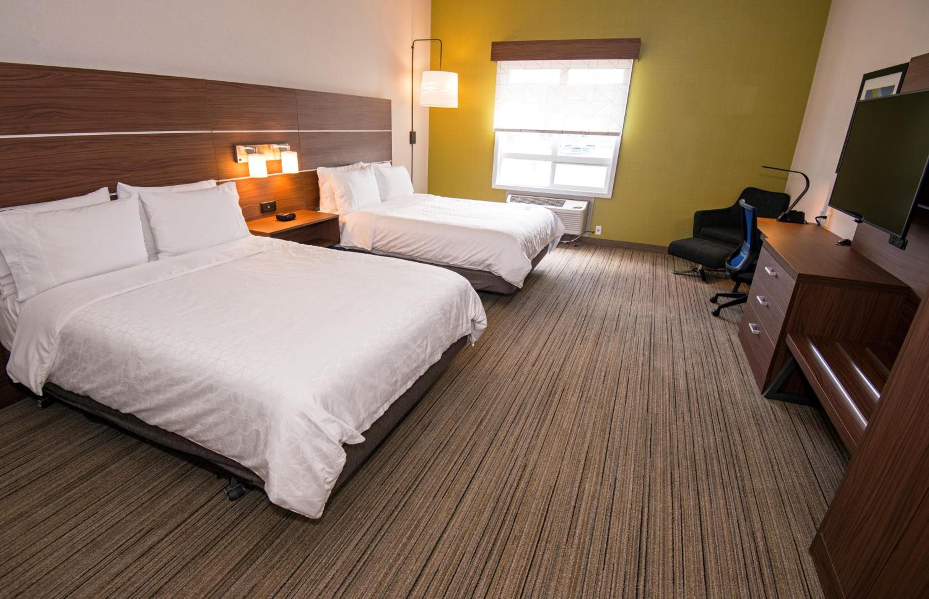 Holiday Inn Express Hotel & Suites-Hinton by IHG
