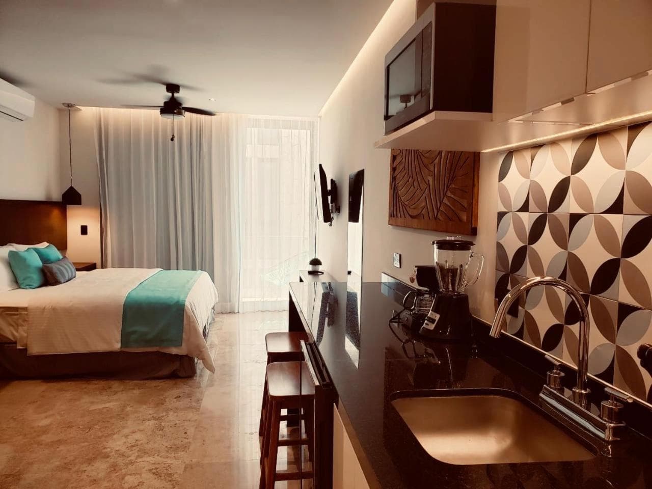 hotel room