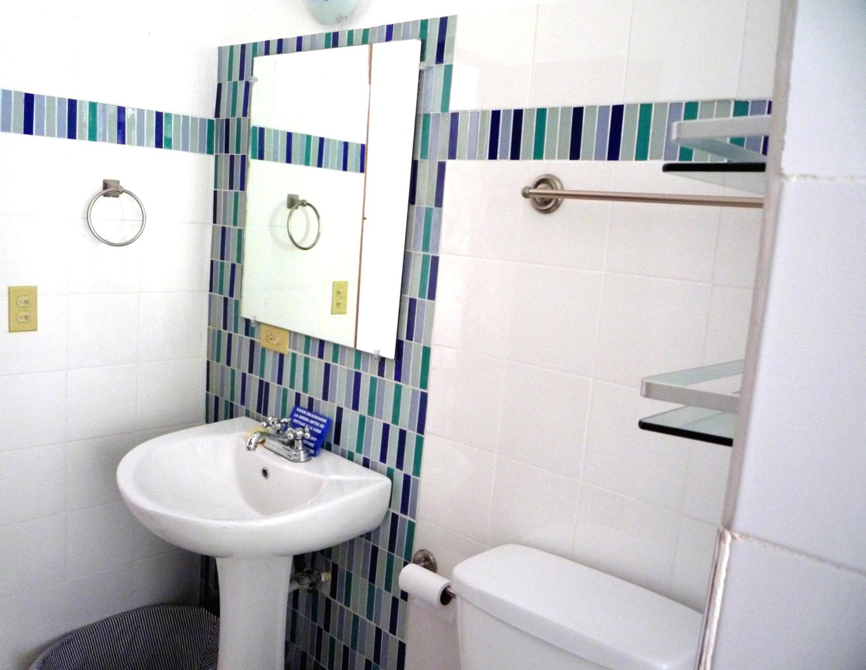 Togo B&B Farallon