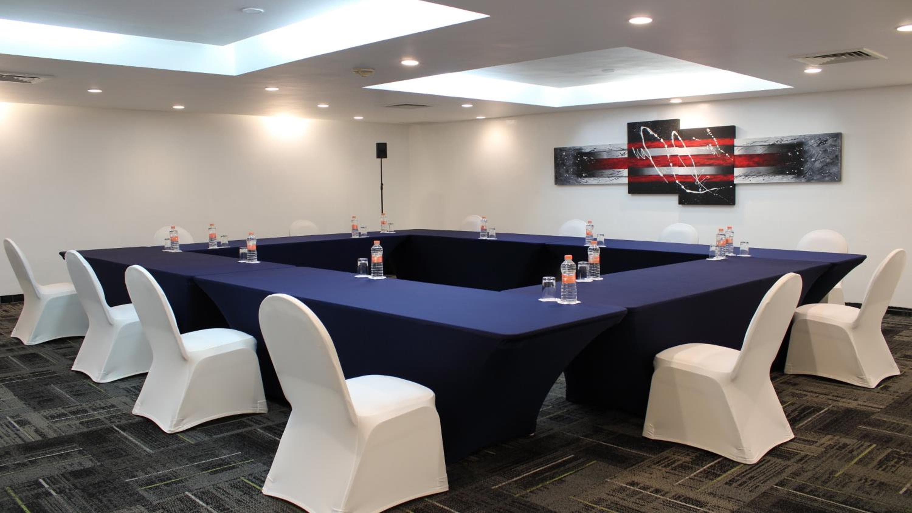 Holiday Inn Mexico Dali Airport by IHG