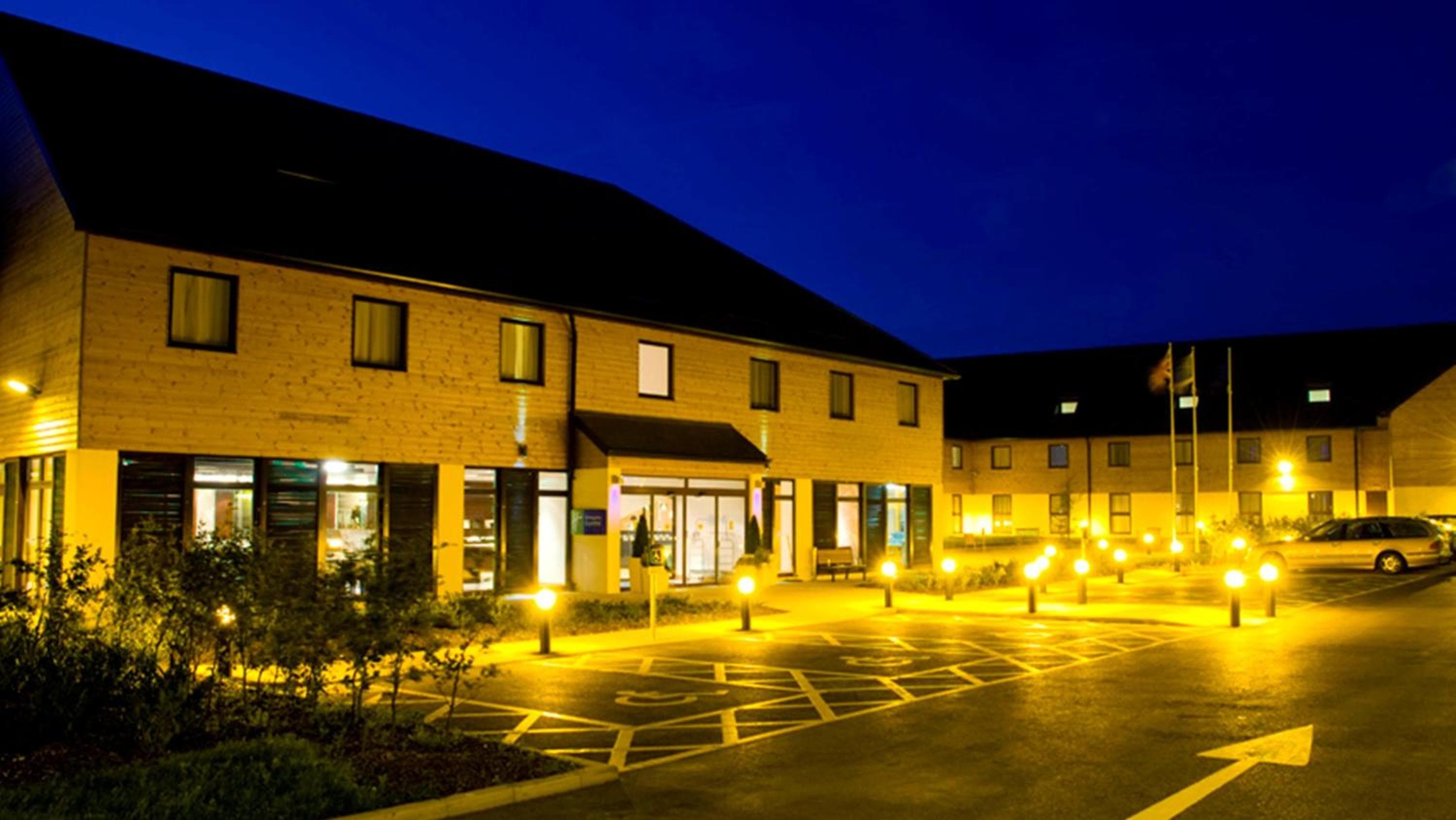 Holiday Inn Express London - Epsom Downs by IHG