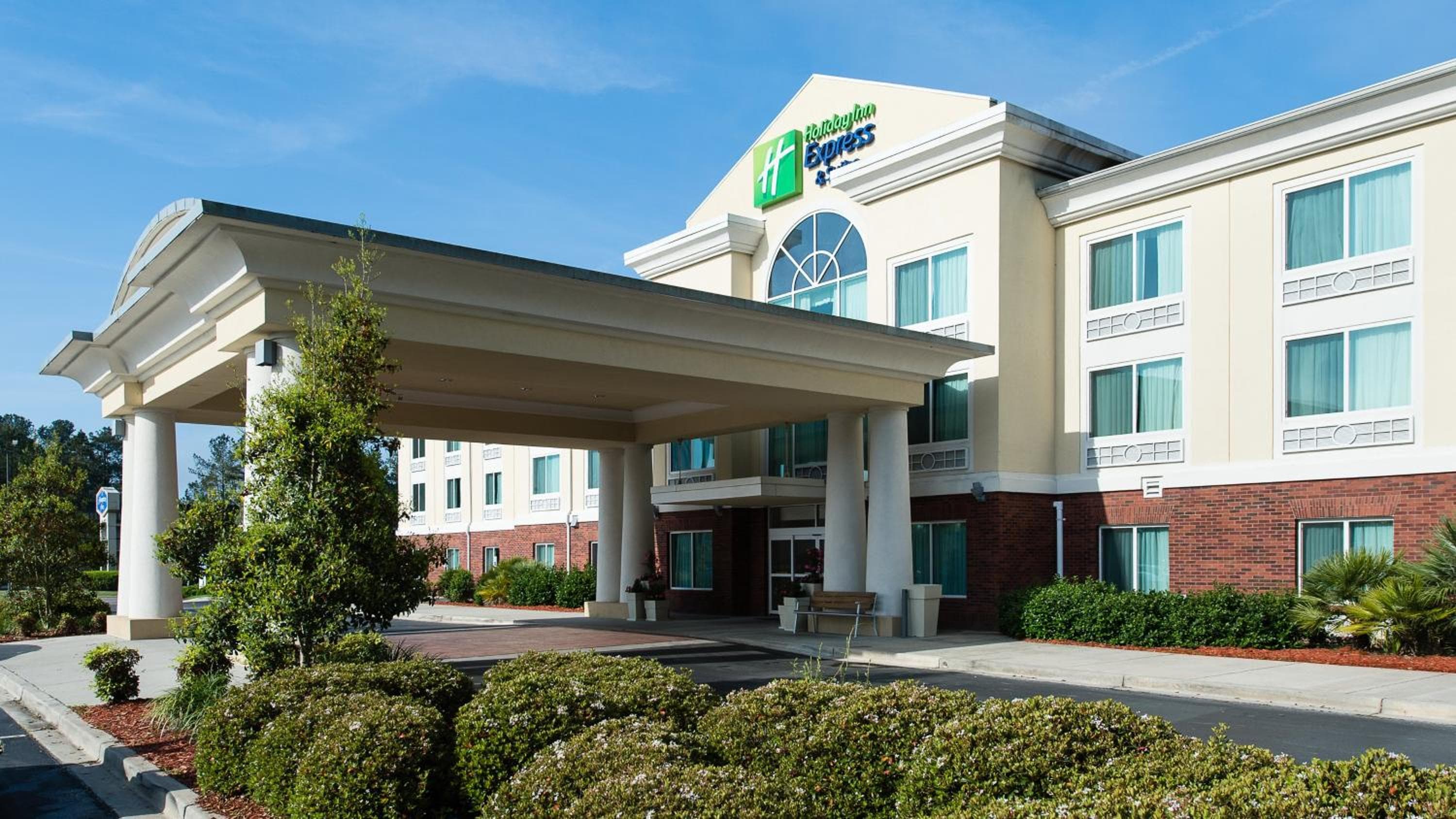 Holiday Inn Express & Suites Walterboro by IHG