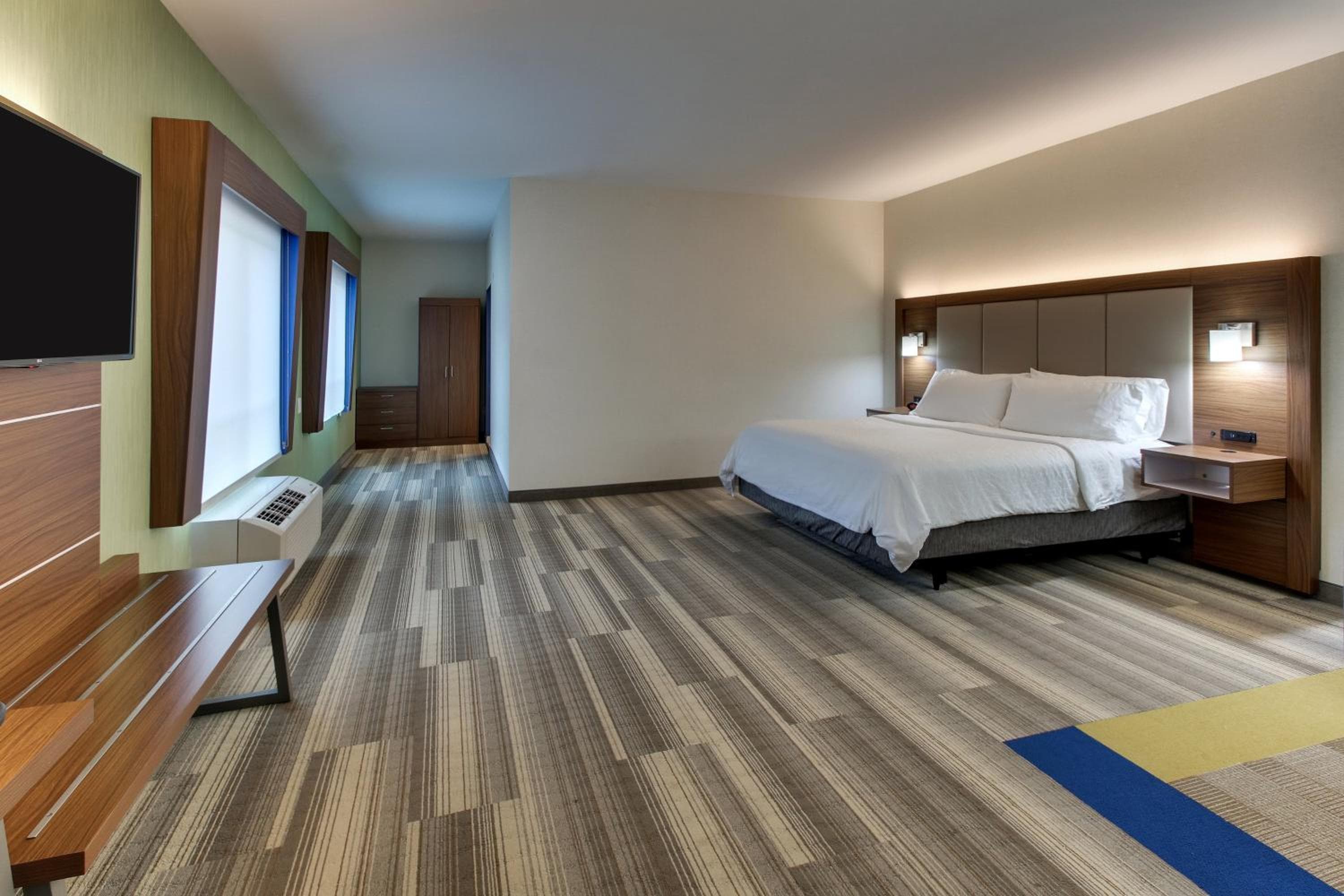 Holiday Inn Express & Suites Ithaca by IHG