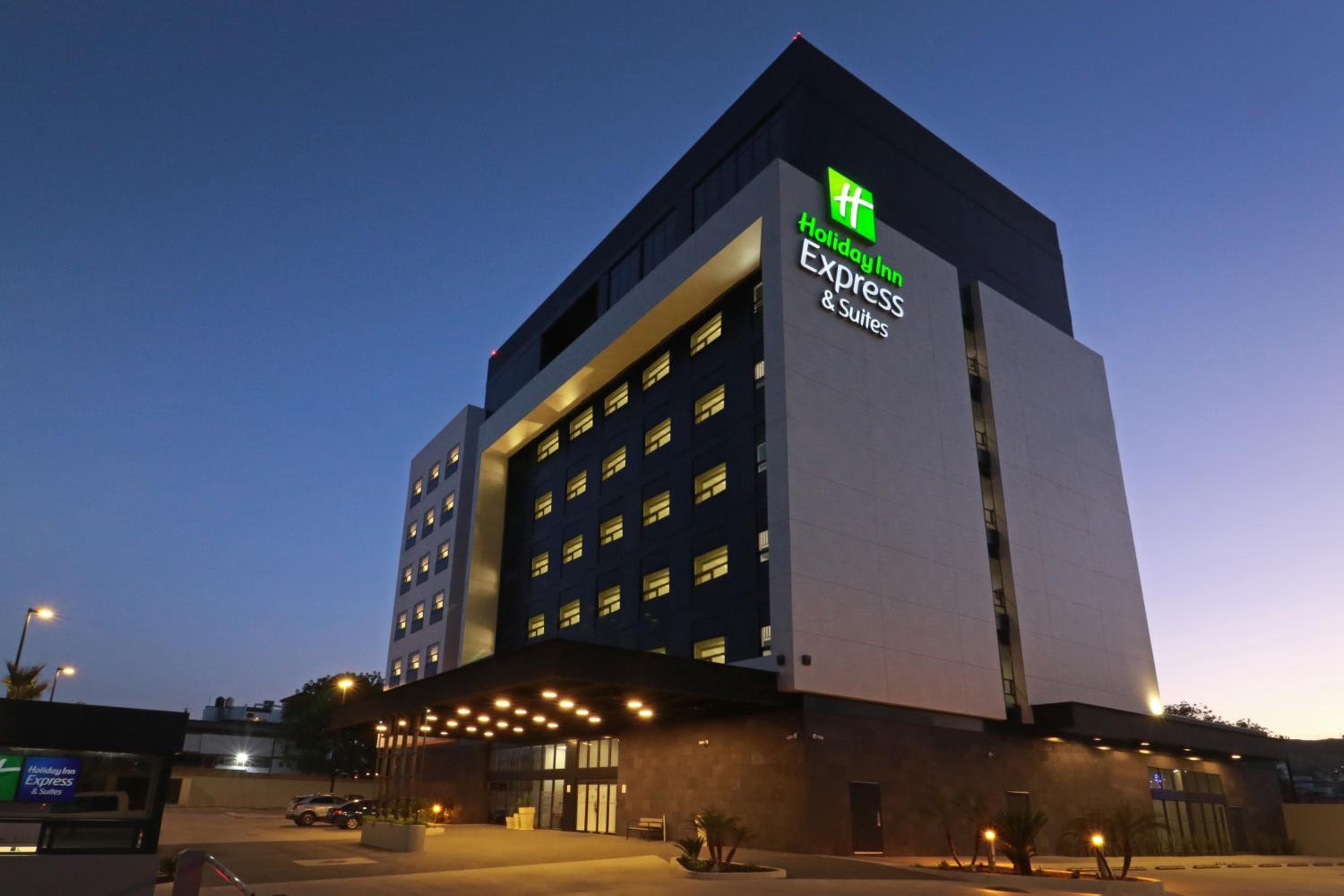 Holiday Inn Express & Suites - Ensenada Centro by IHG