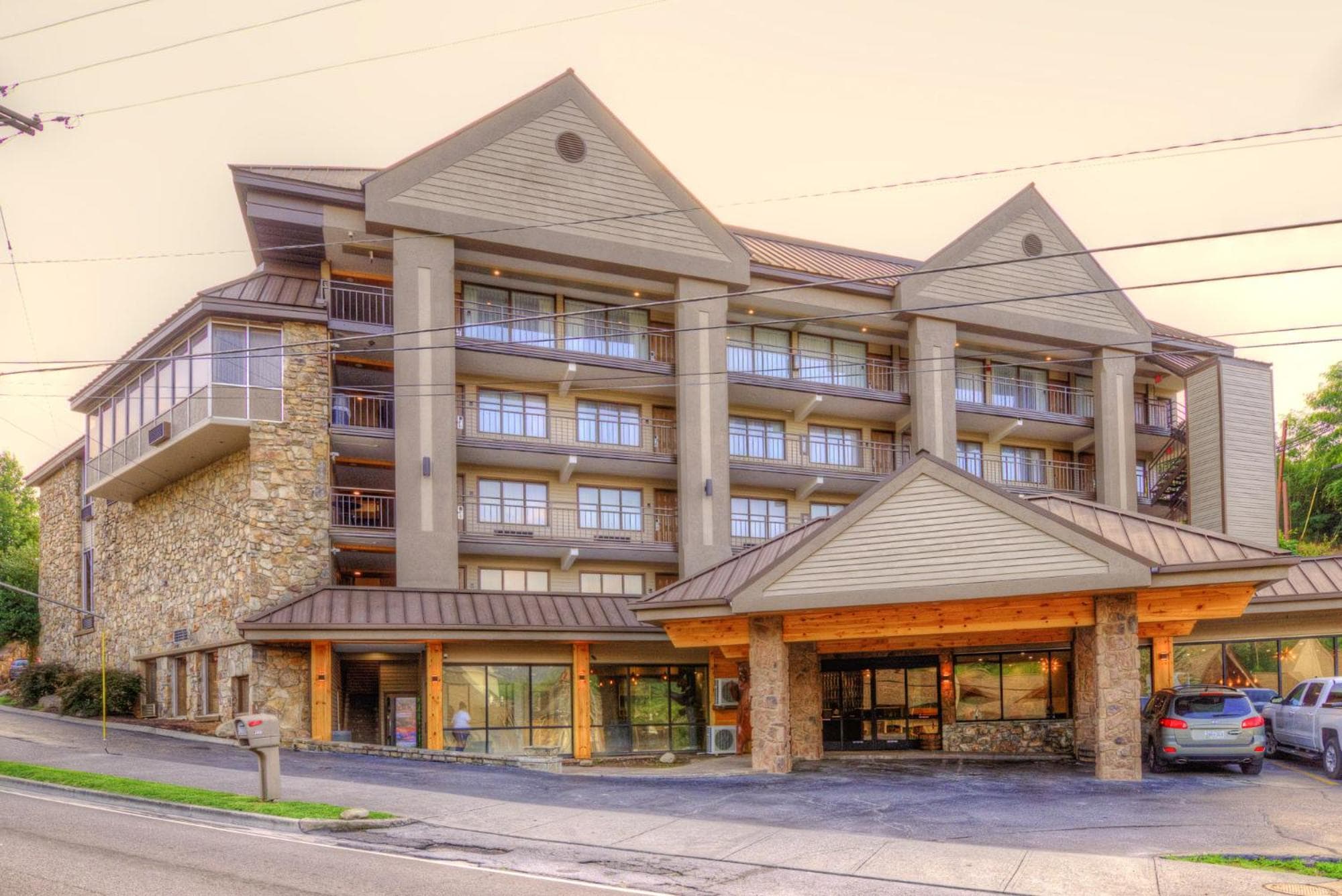 Clarion Pointe Downtown Gatlinburg