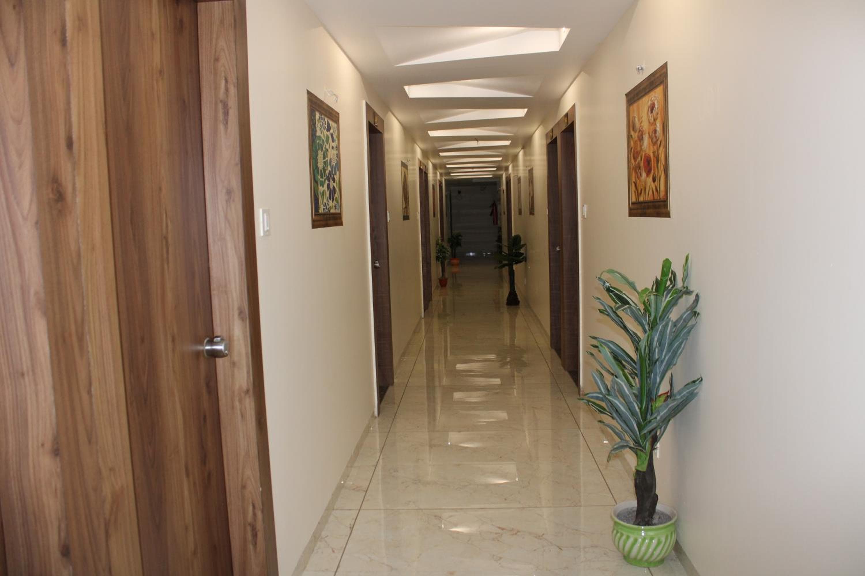 Hotel The Grand Piano - Best Business Hotel in Patan
